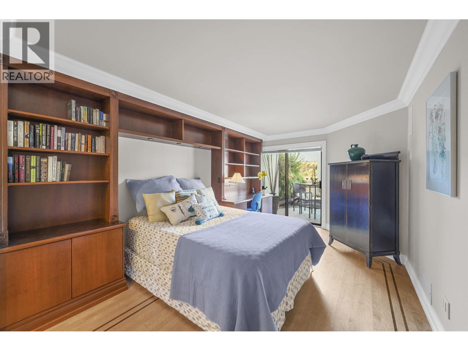 1130 IRONWORK PASSAGE, Vancouver