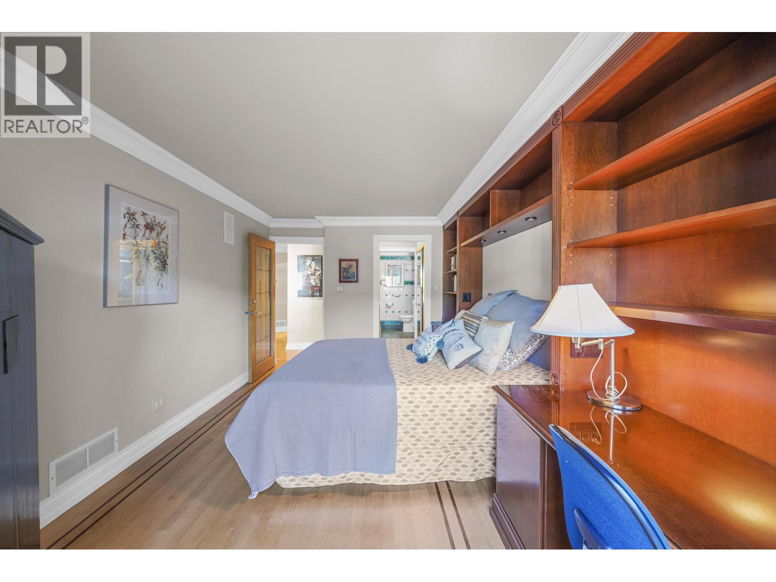 1130 IRONWORK PASSAGE, Vancouver