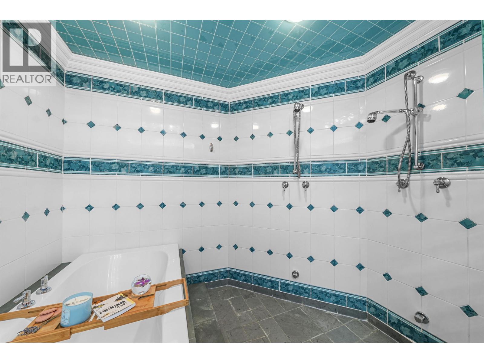 1130 IRONWORK PASSAGE, Vancouver