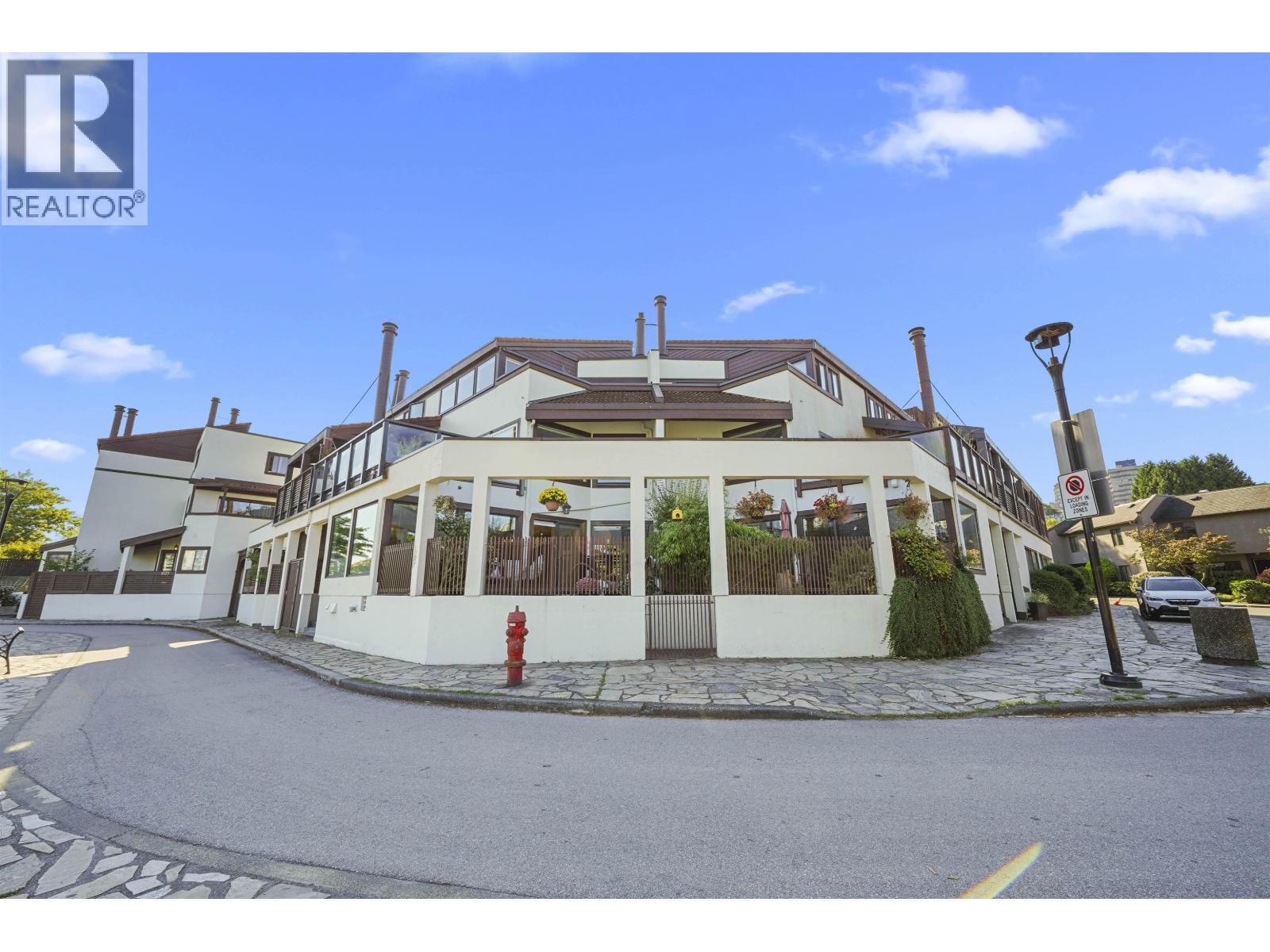 1130 IRONWORK PASSAGE, Vancouver