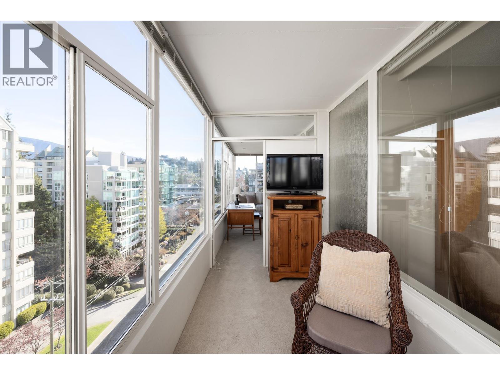 903 1480 DUCHESS AVENUE, West Vancouver