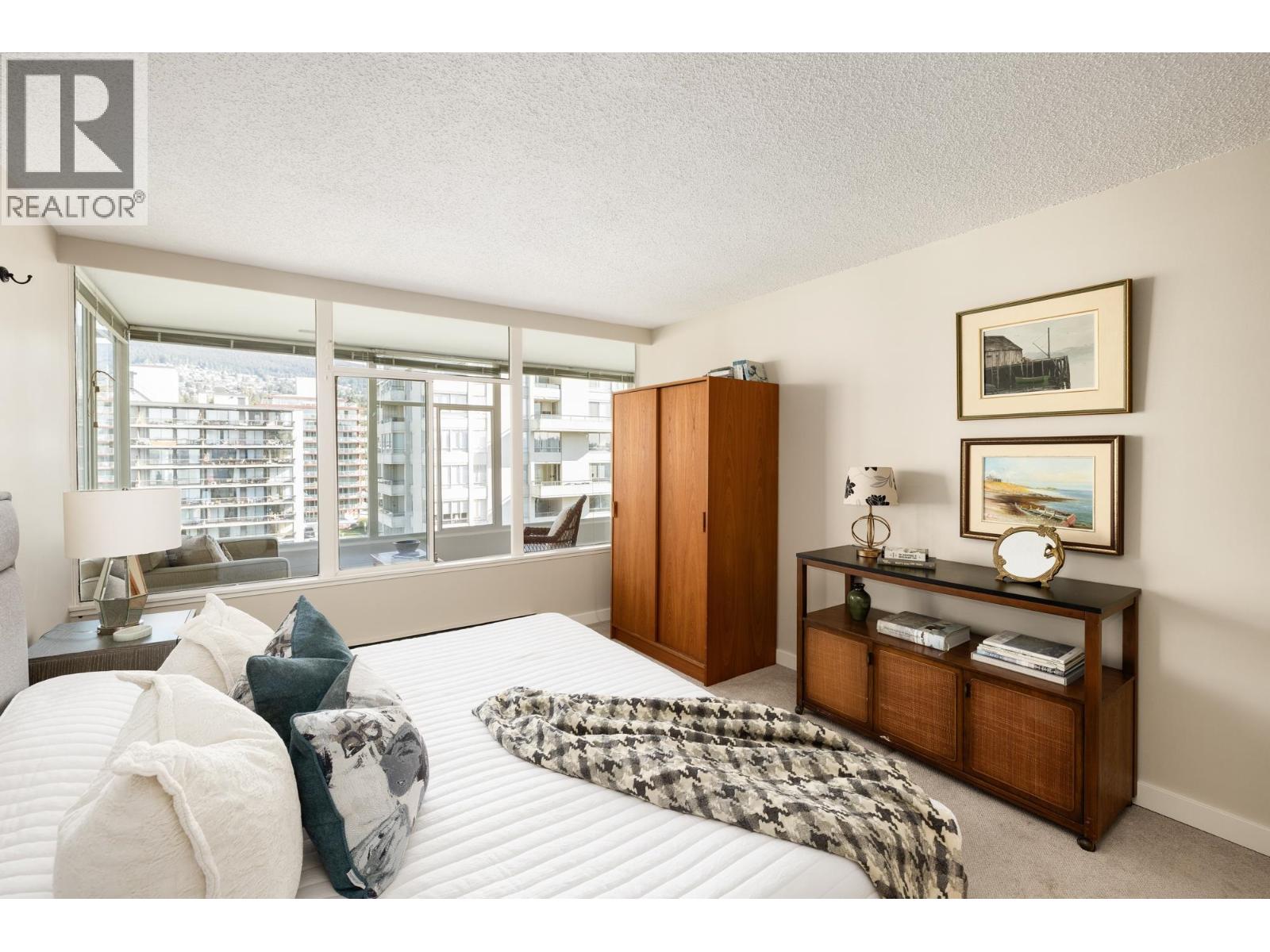 903 1480 DUCHESS AVENUE, West Vancouver