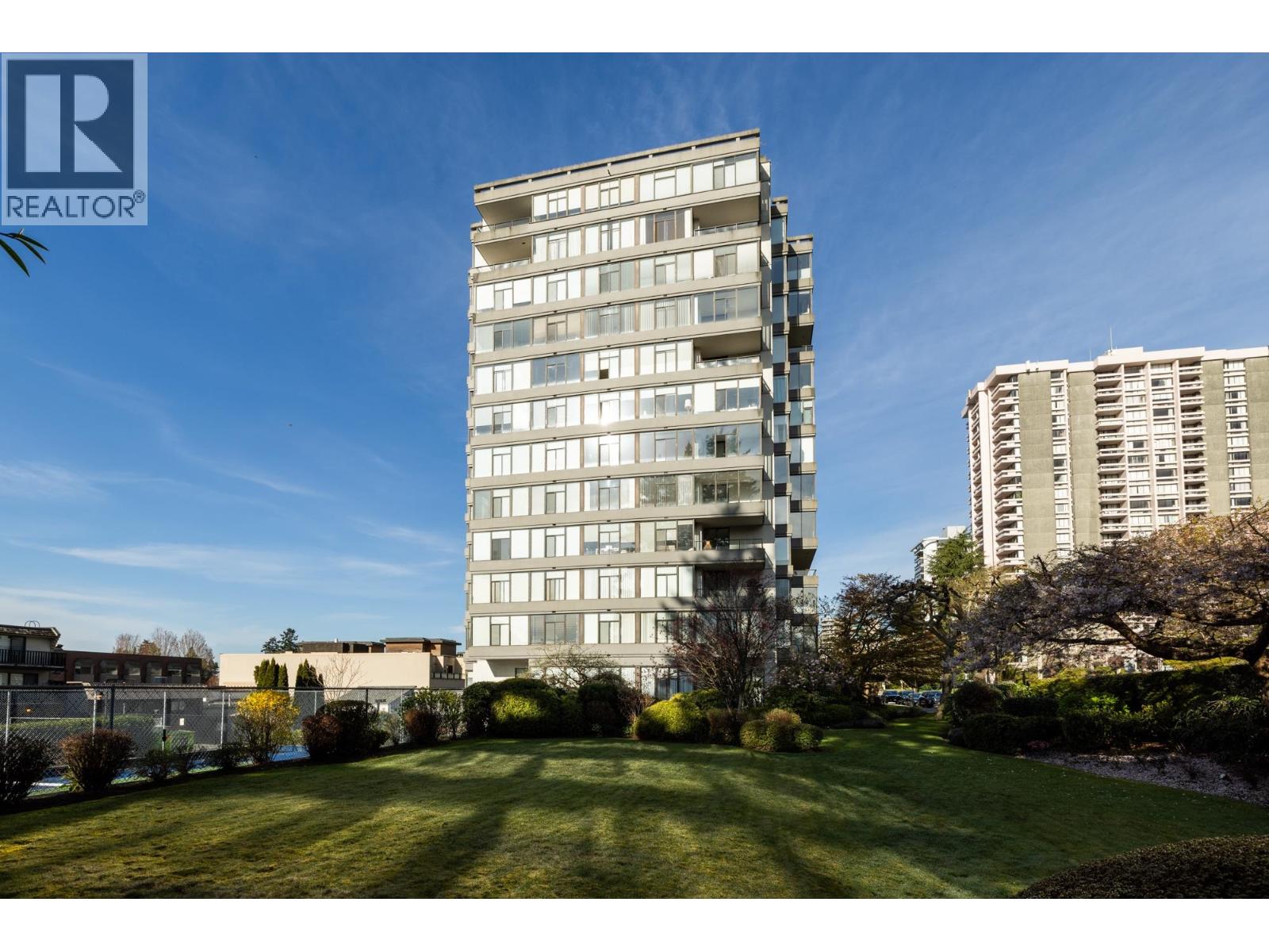 903 1480 DUCHESS AVENUE, West Vancouver