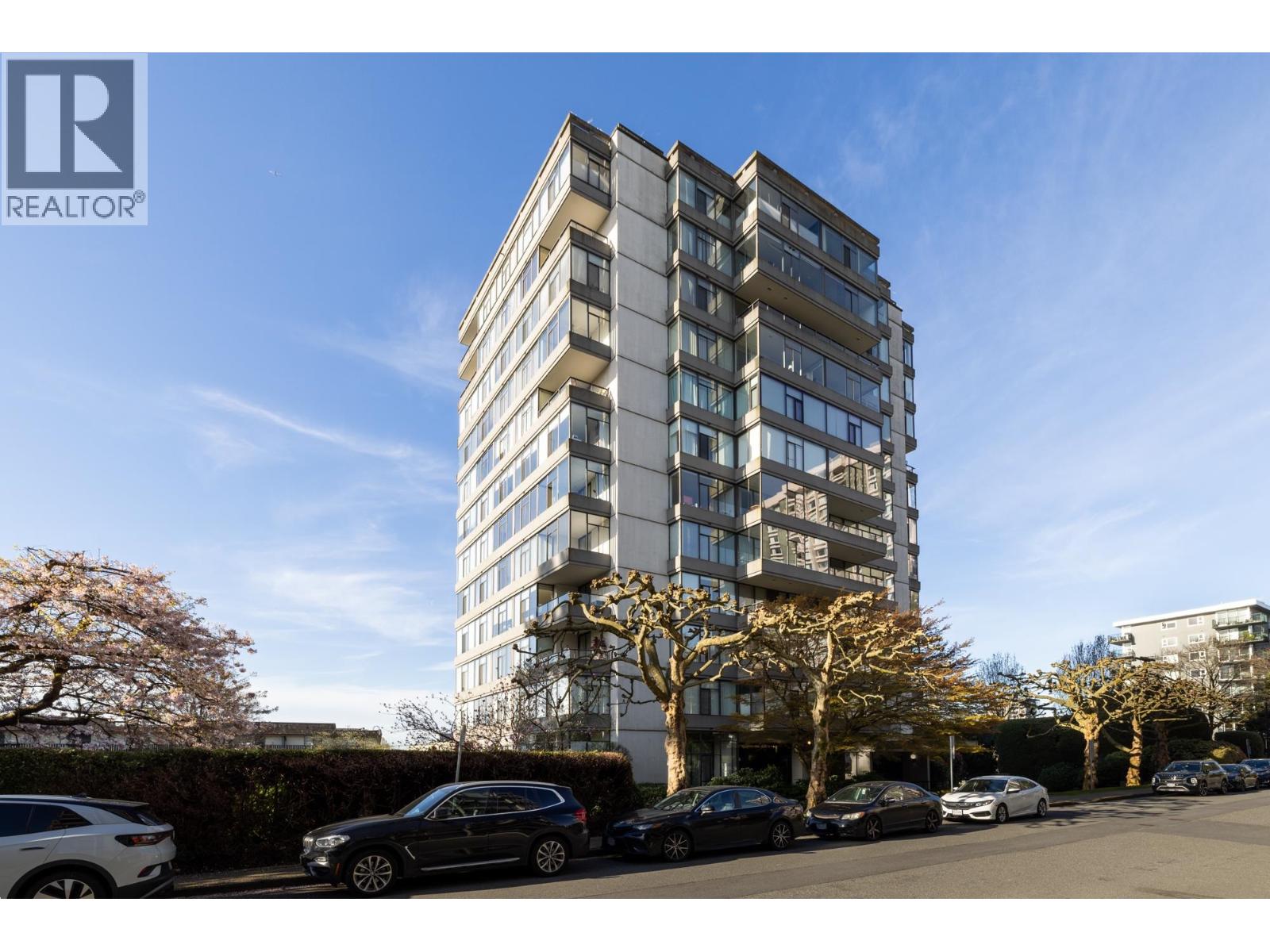 903 1480 DUCHESS AVENUE, West Vancouver