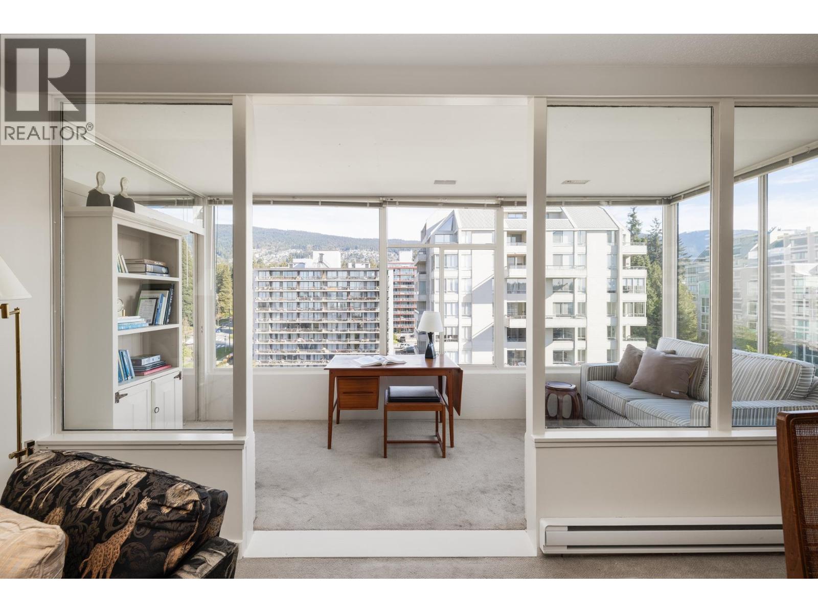 903 1480 DUCHESS AVENUE, West Vancouver