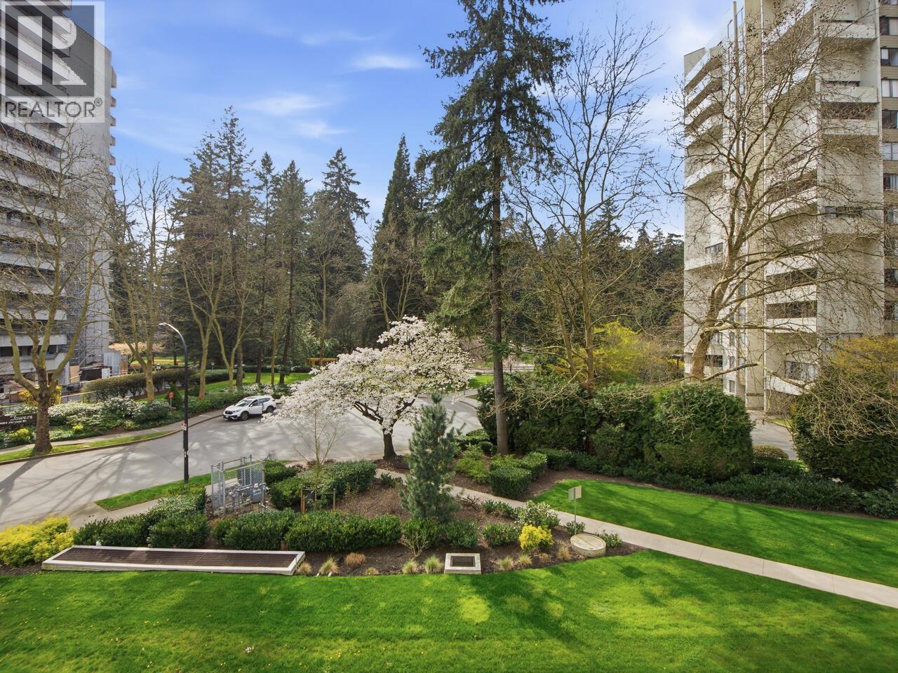 307 4165 MAYWOOD STREET