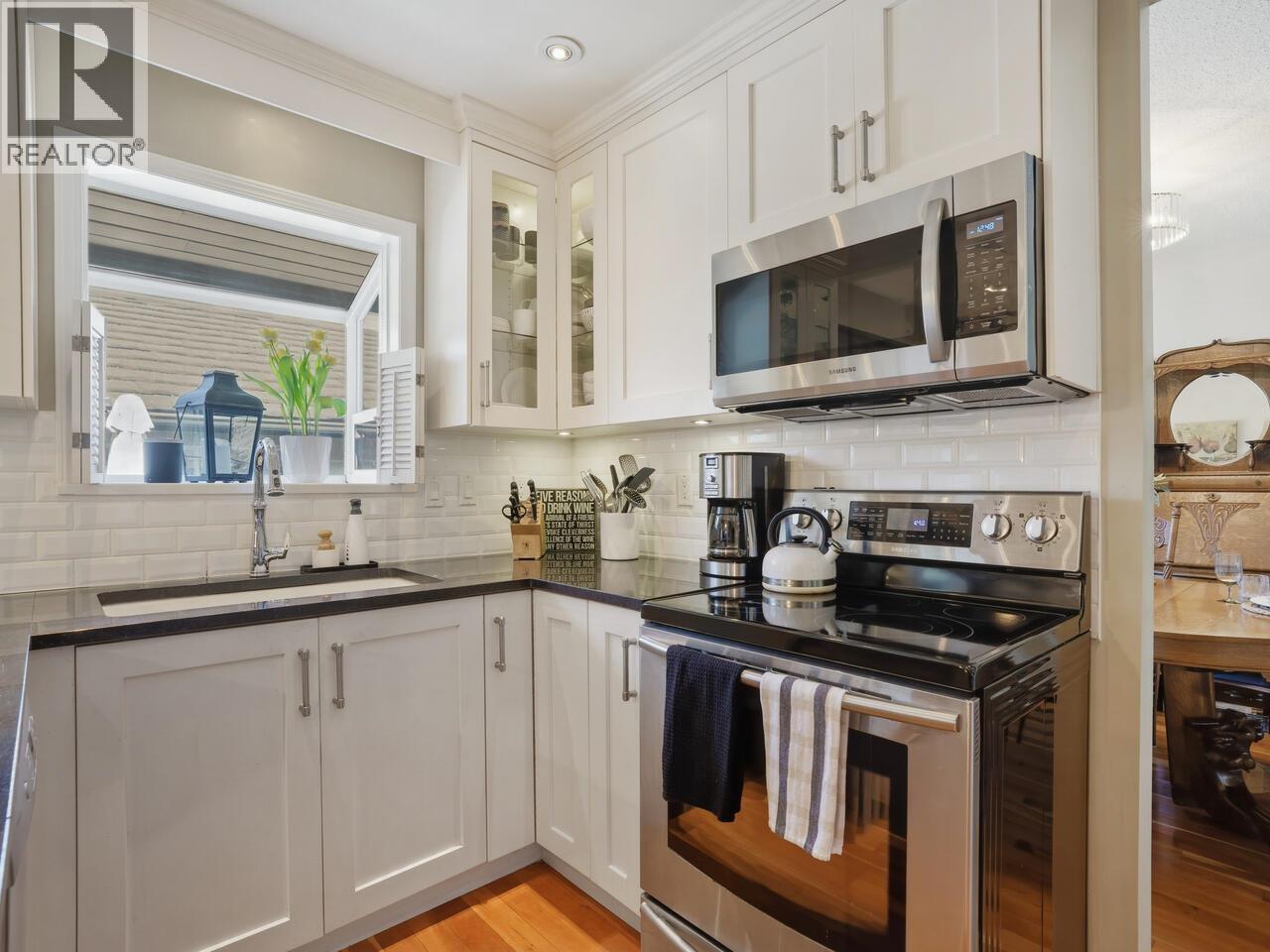 1847 RODGER AVENUE, Port Coquitlam