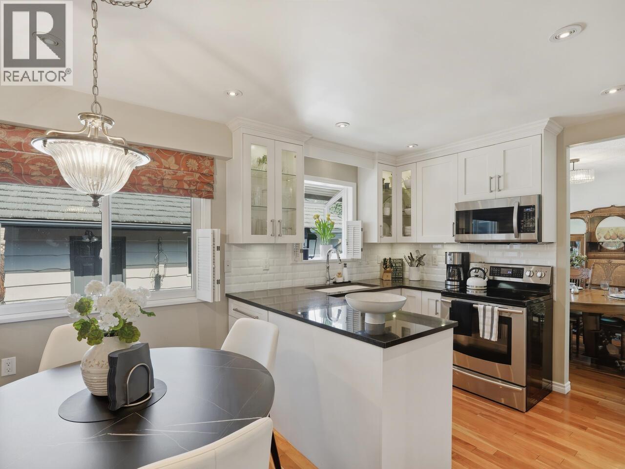 1847 RODGER AVENUE, Port Coquitlam