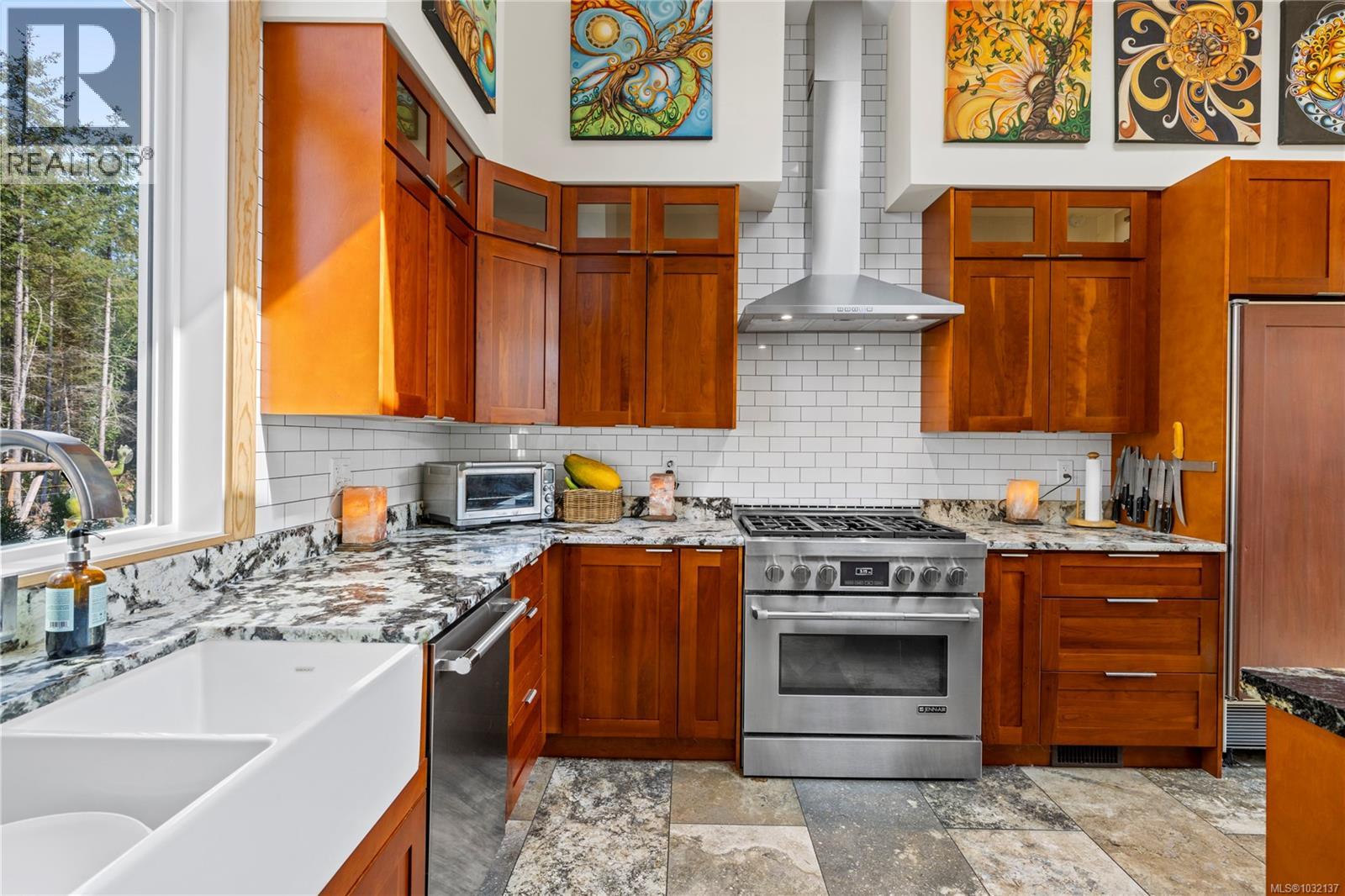 440 Gilbert Rd - 2