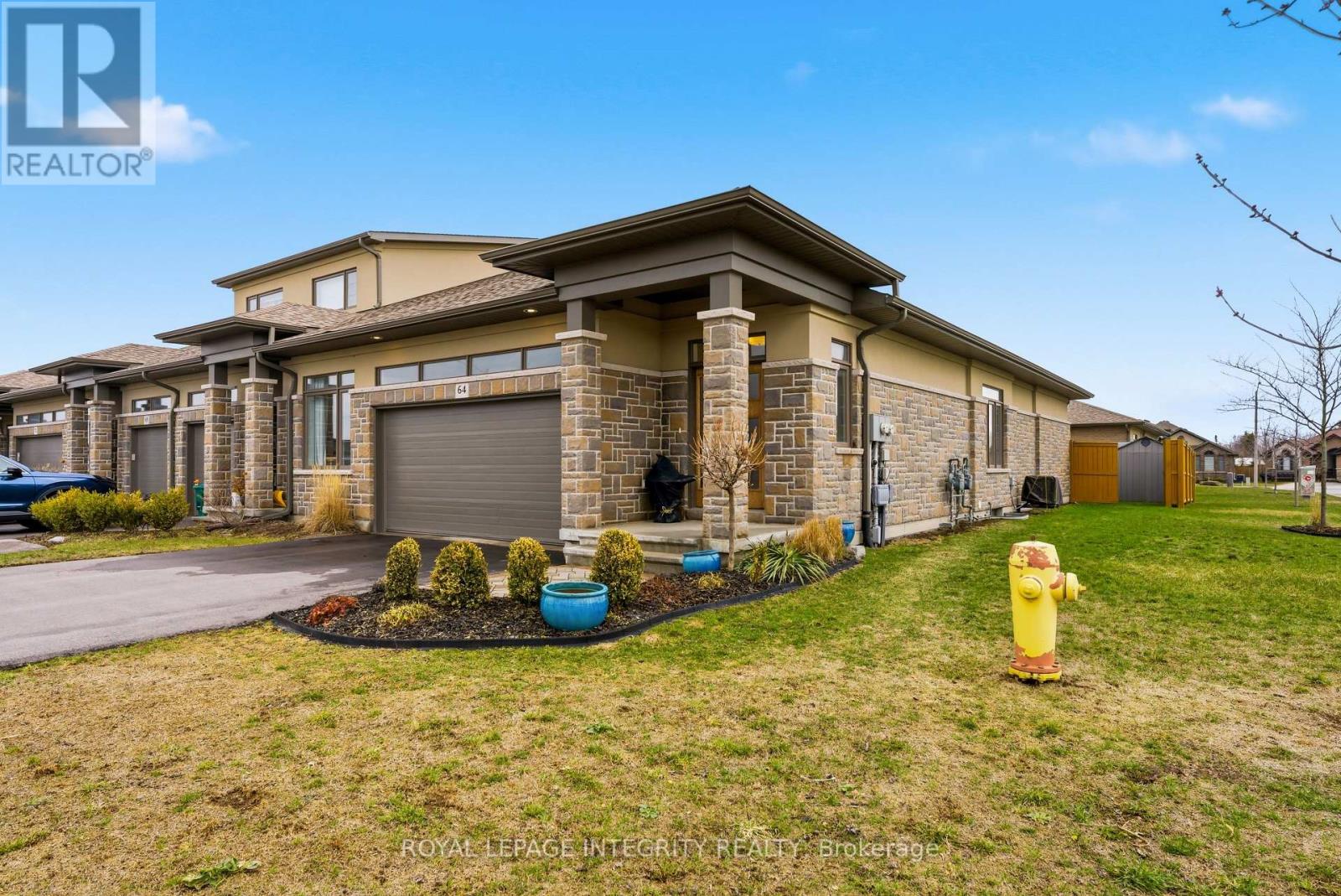 64 COVINGTON CRESCENT - 1