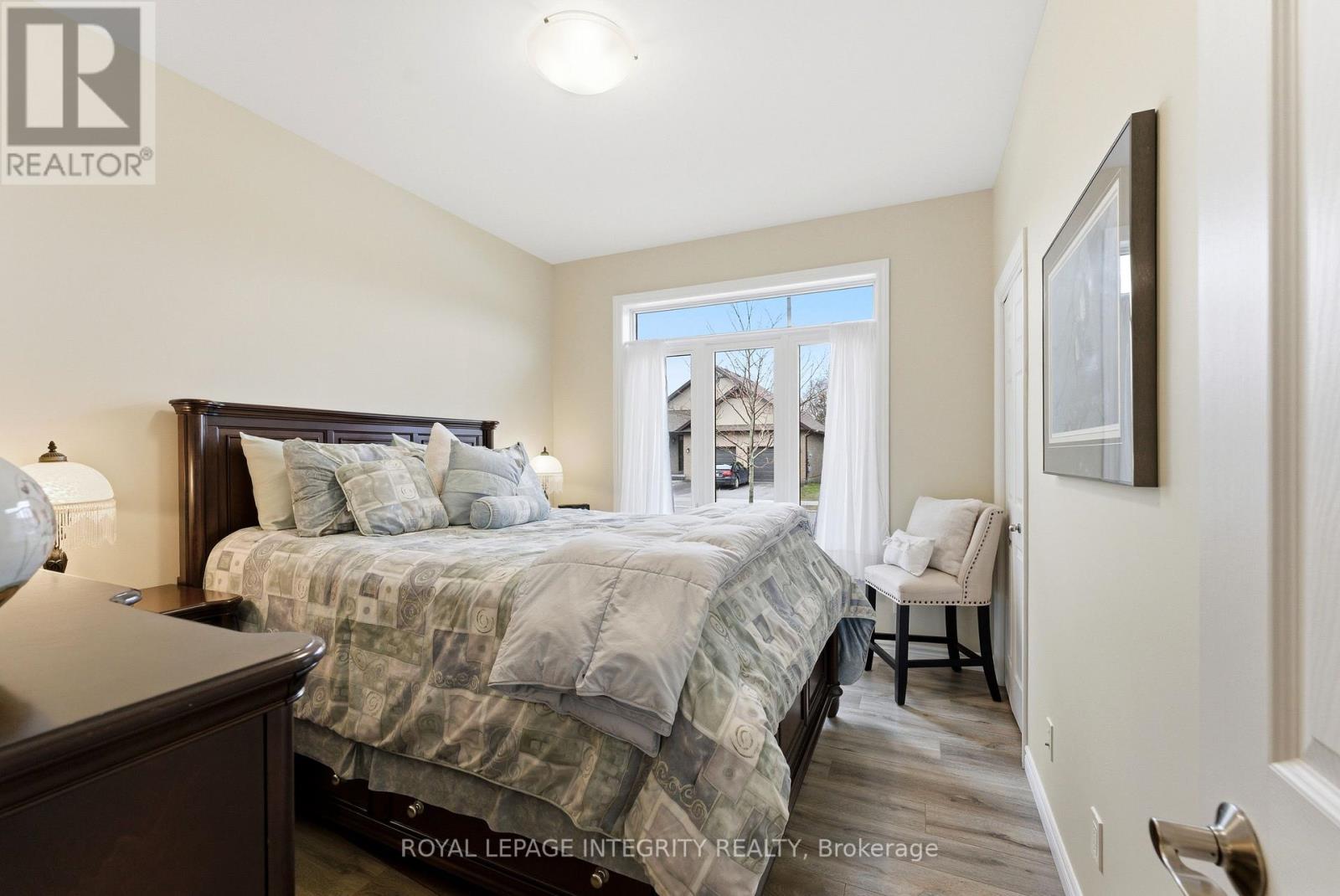 64 COVINGTON CRESCENT - 10