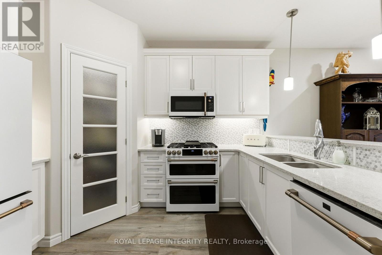 64 COVINGTON CRESCENT - 17