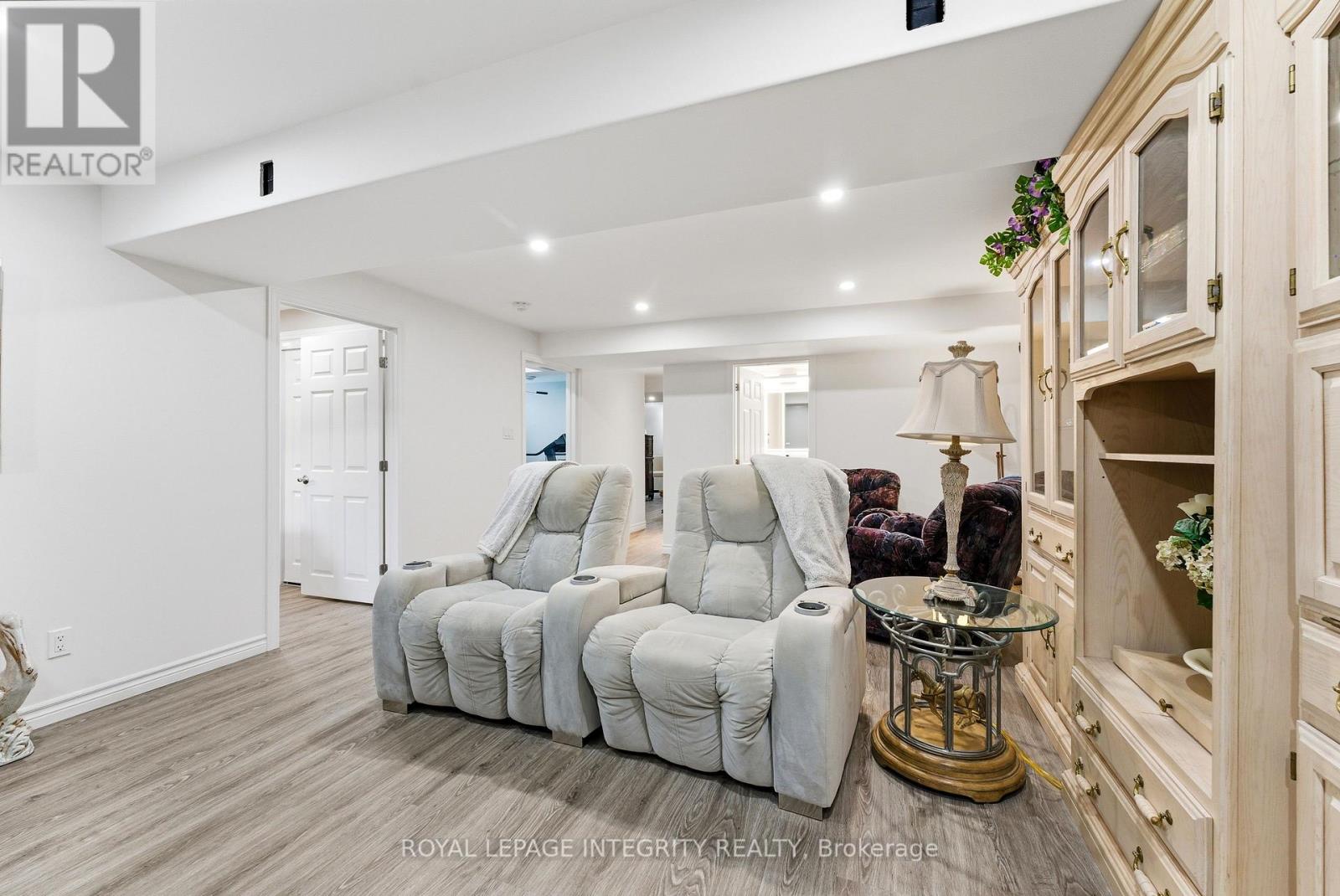 64 COVINGTON CRESCENT - 28