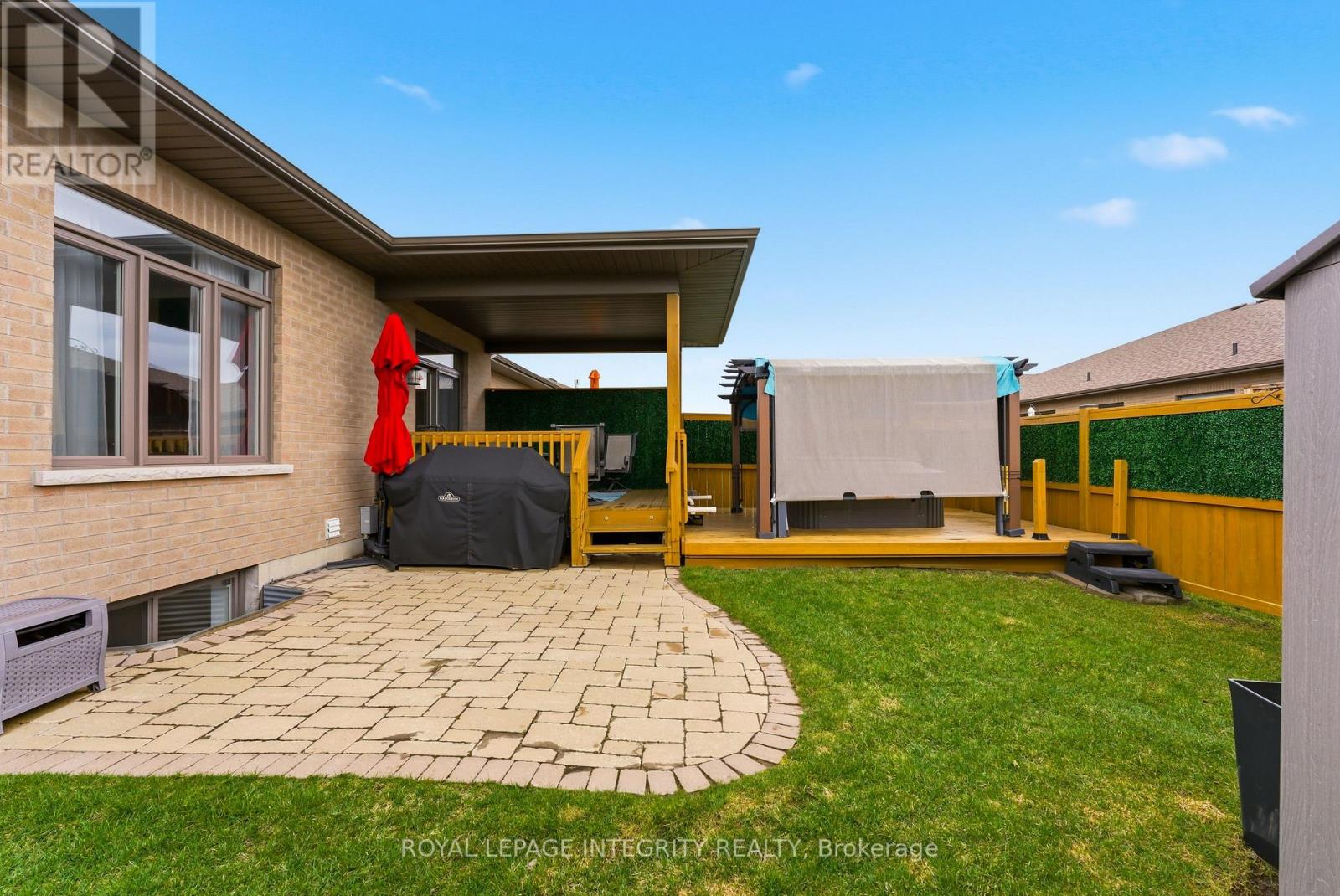 64 COVINGTON CRESCENT - 36