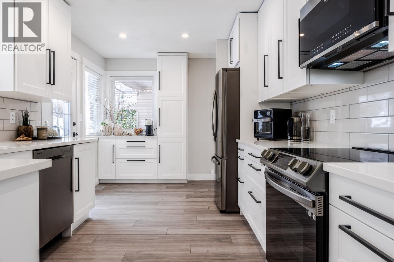 #28 2022 PACIFIC WAY - 14