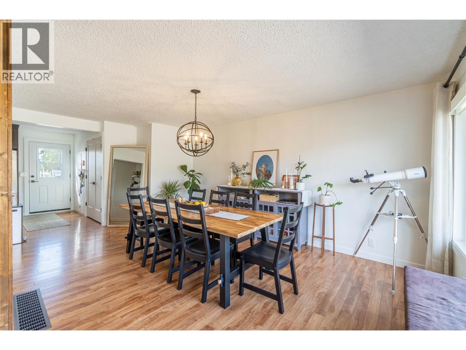 857 MAYNE Road - 12