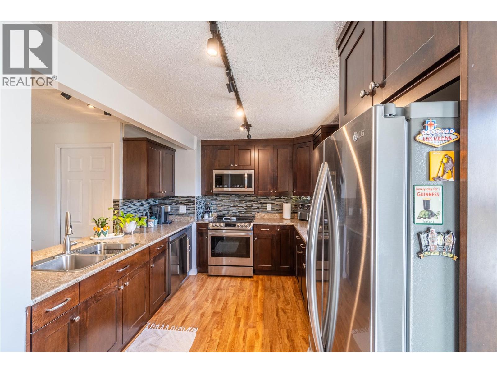 857 MAYNE Road - 19