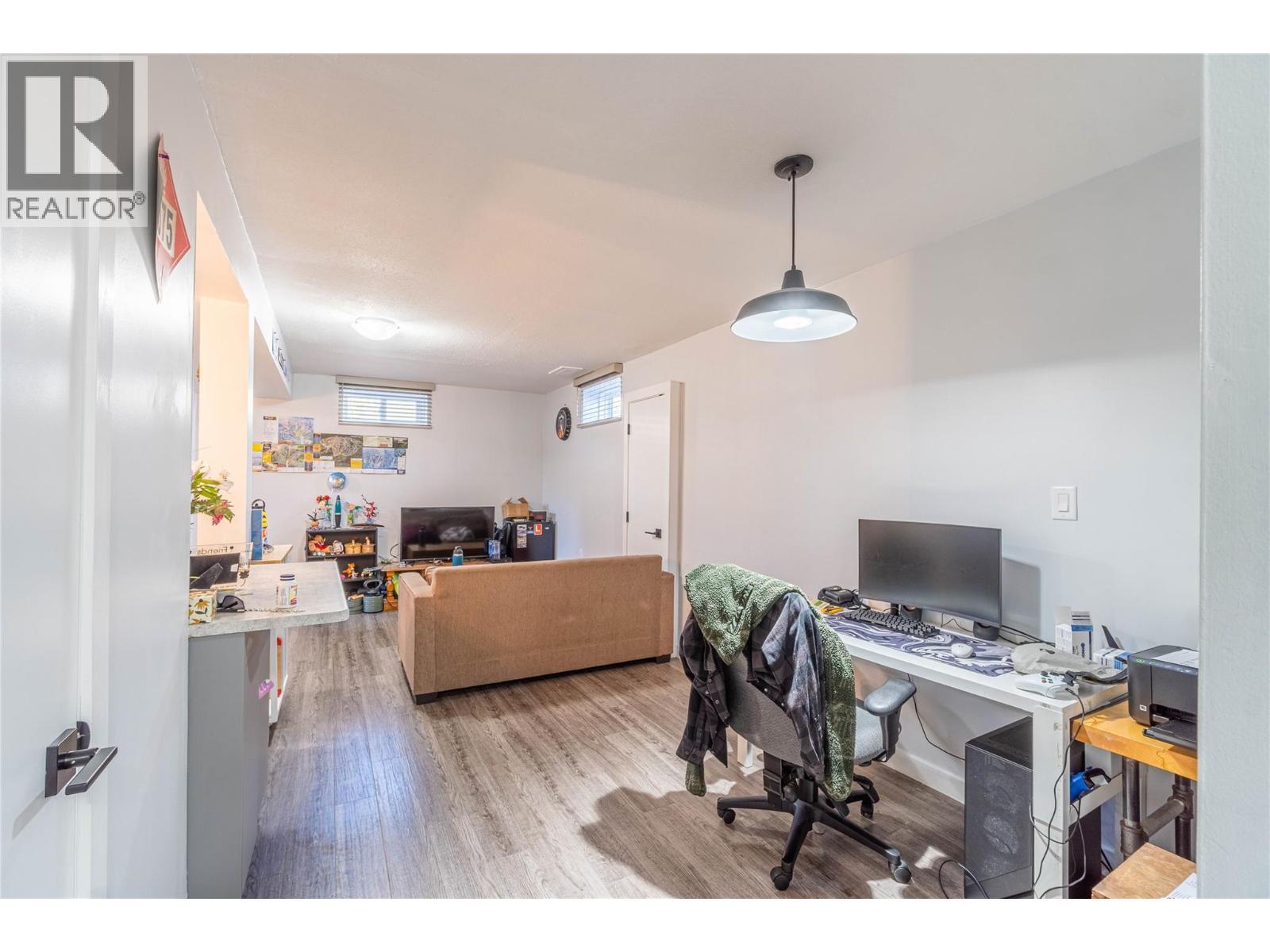 857 MAYNE Road - 31
