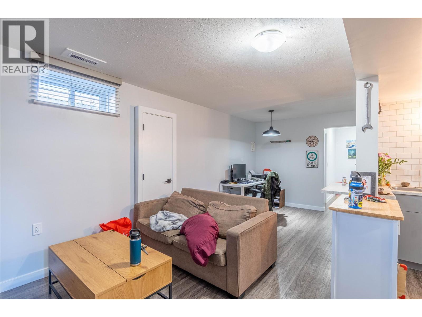 857 MAYNE Road - 38