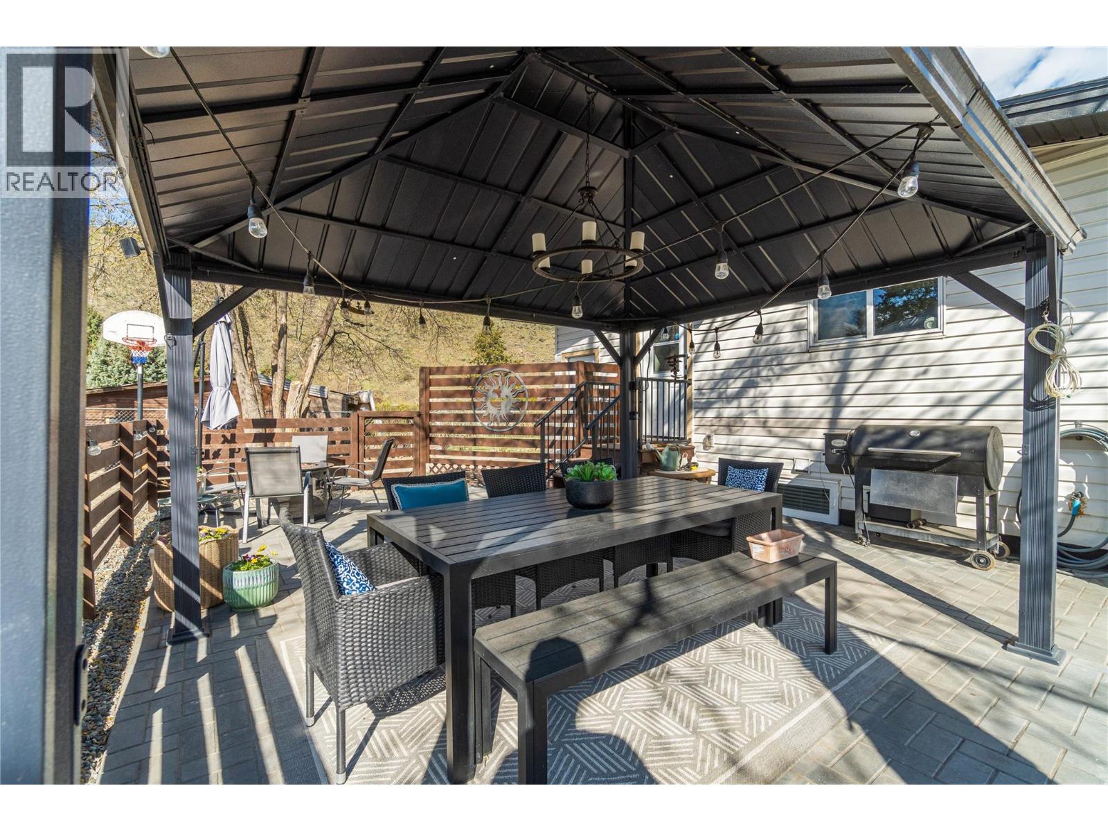 857 MAYNE Road - 44