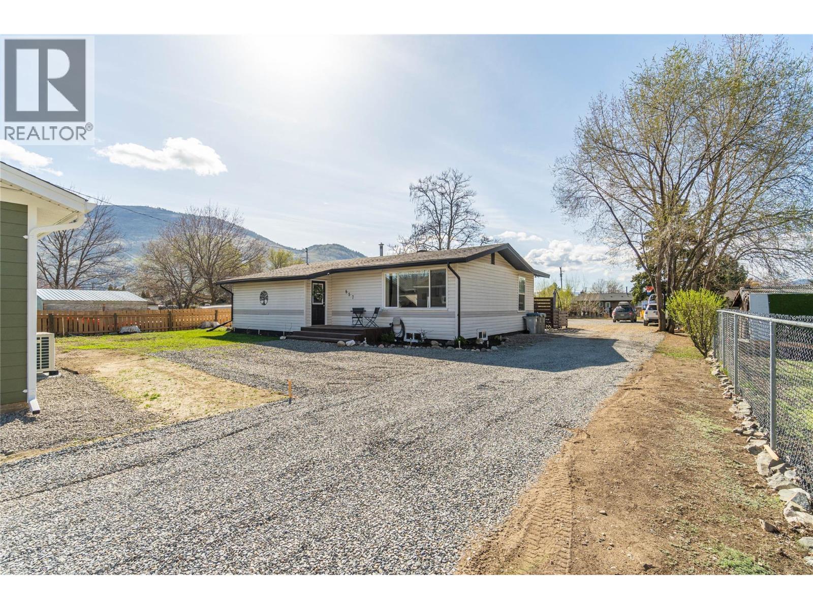 857 MAYNE Road - 6