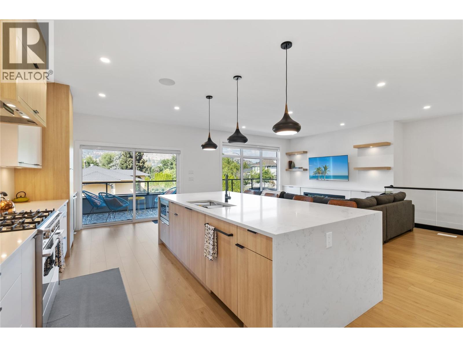 2 1452 Ethel Street, Kelowna