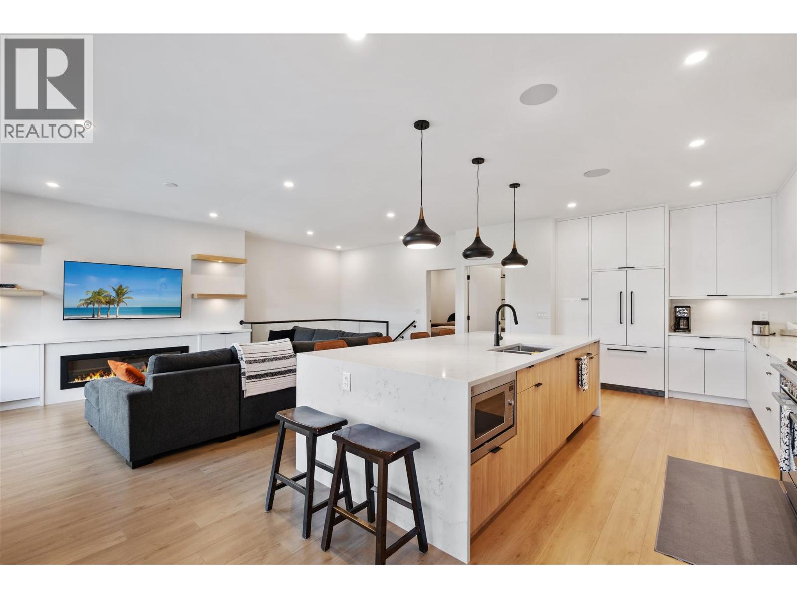 2 1452 Ethel Street, Kelowna