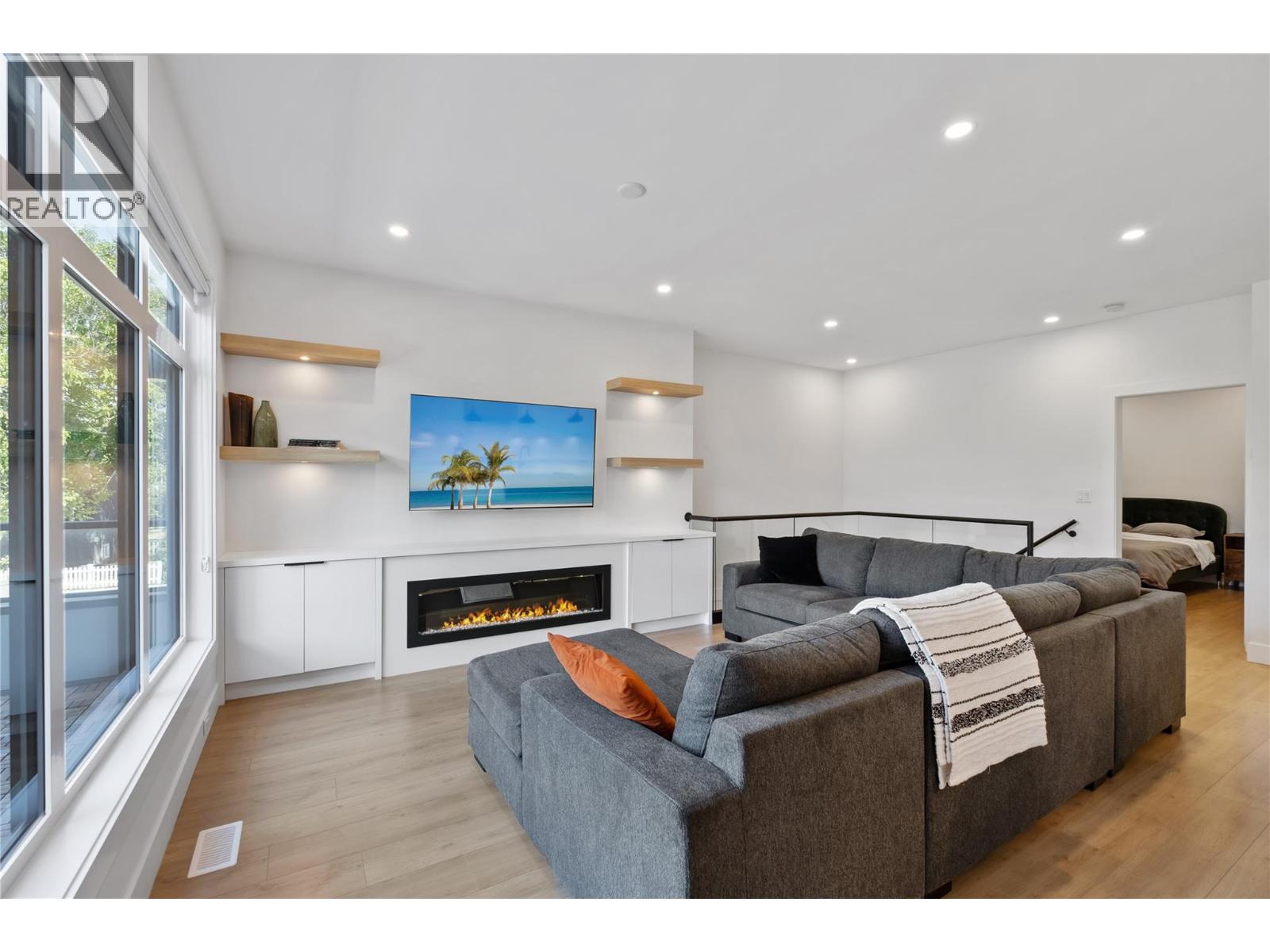 2 1452 Ethel Street, Kelowna