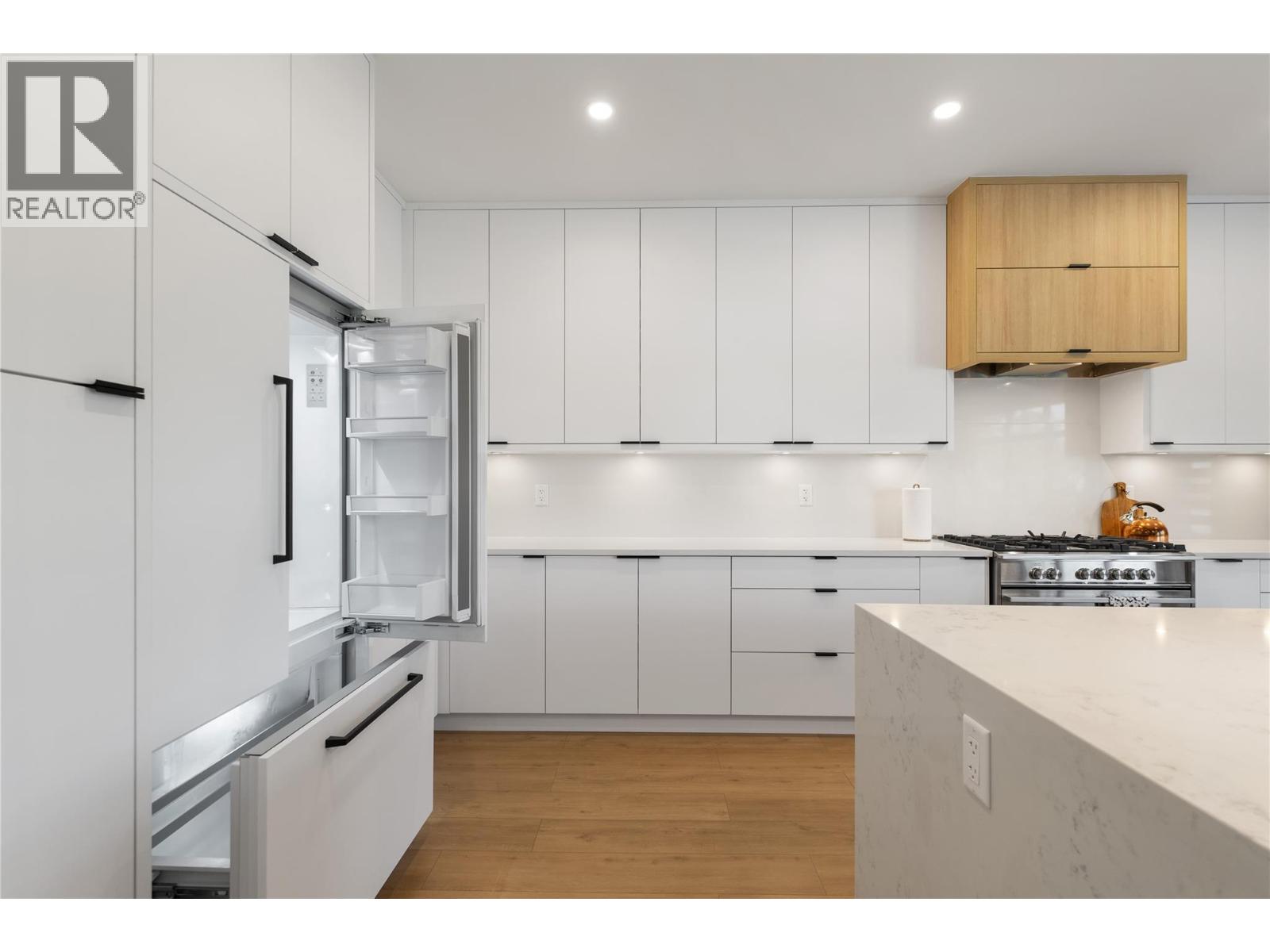 2 1452 Ethel Street, Kelowna