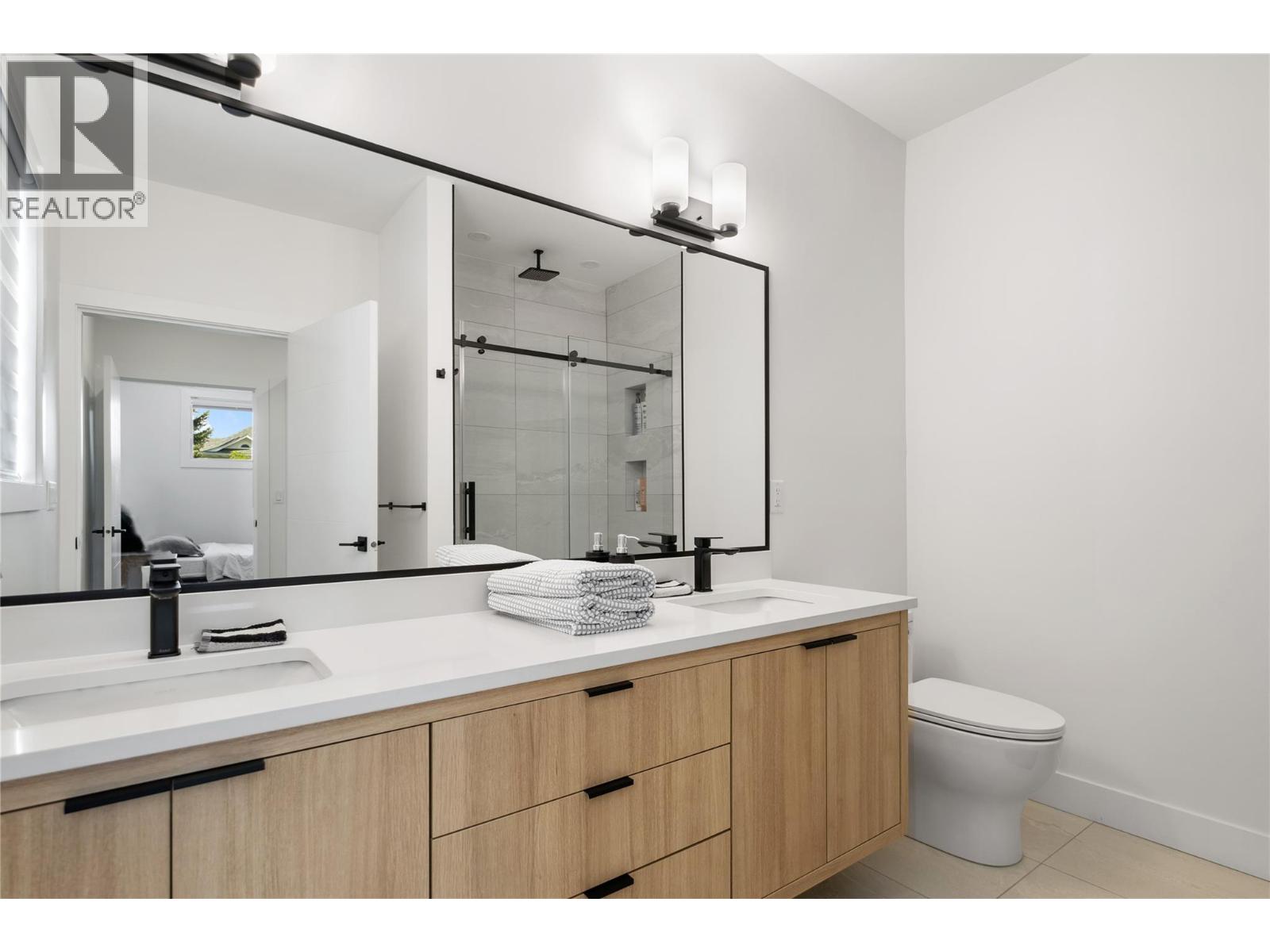 2 1452 Ethel Street, Kelowna