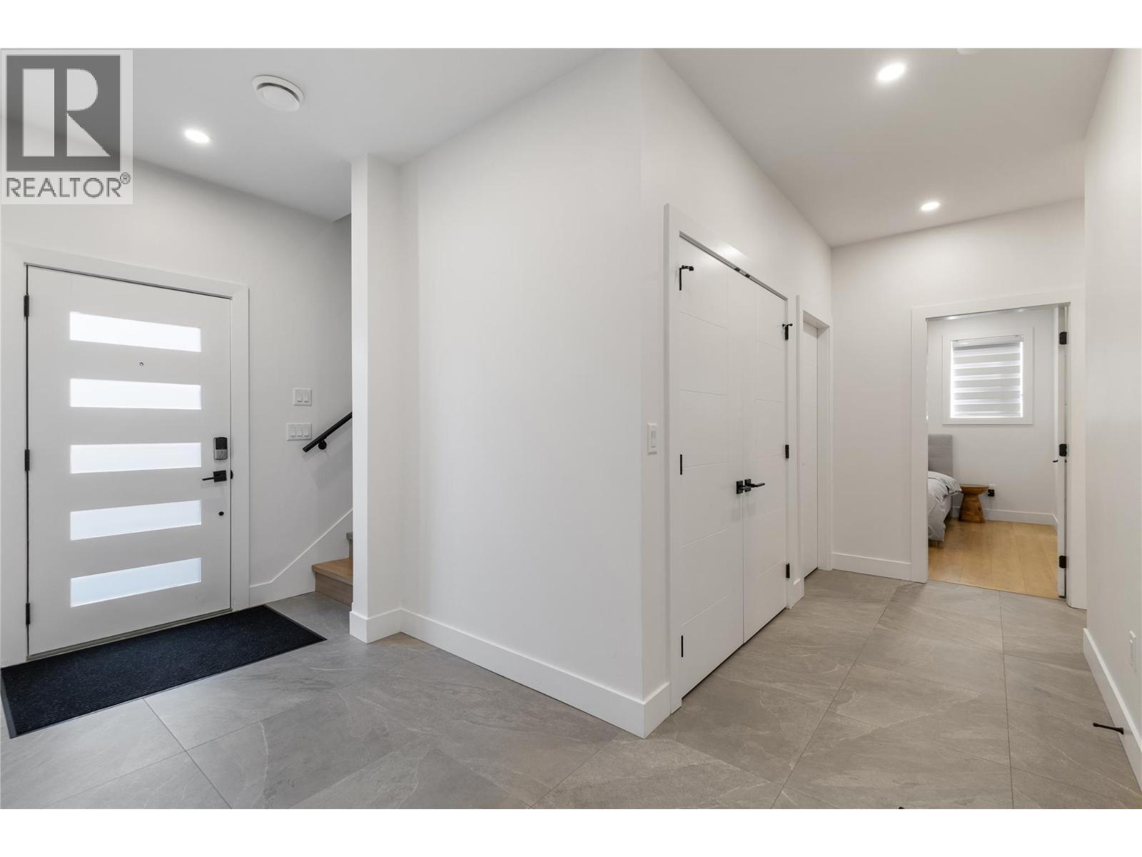 2 1452 Ethel Street, Kelowna