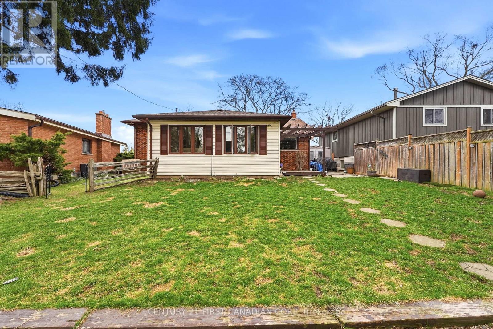 25 GLANWORTH AVENUE Property Photo