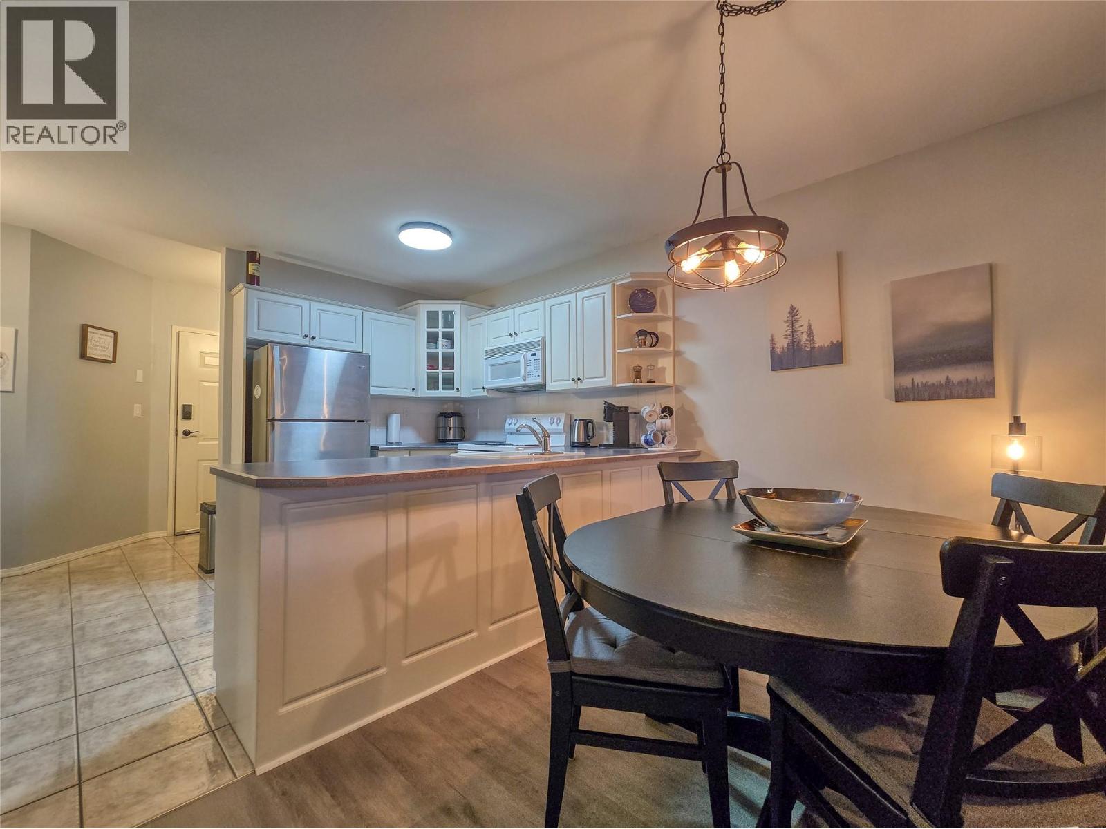#5012A 5052 Riverview Road - 30