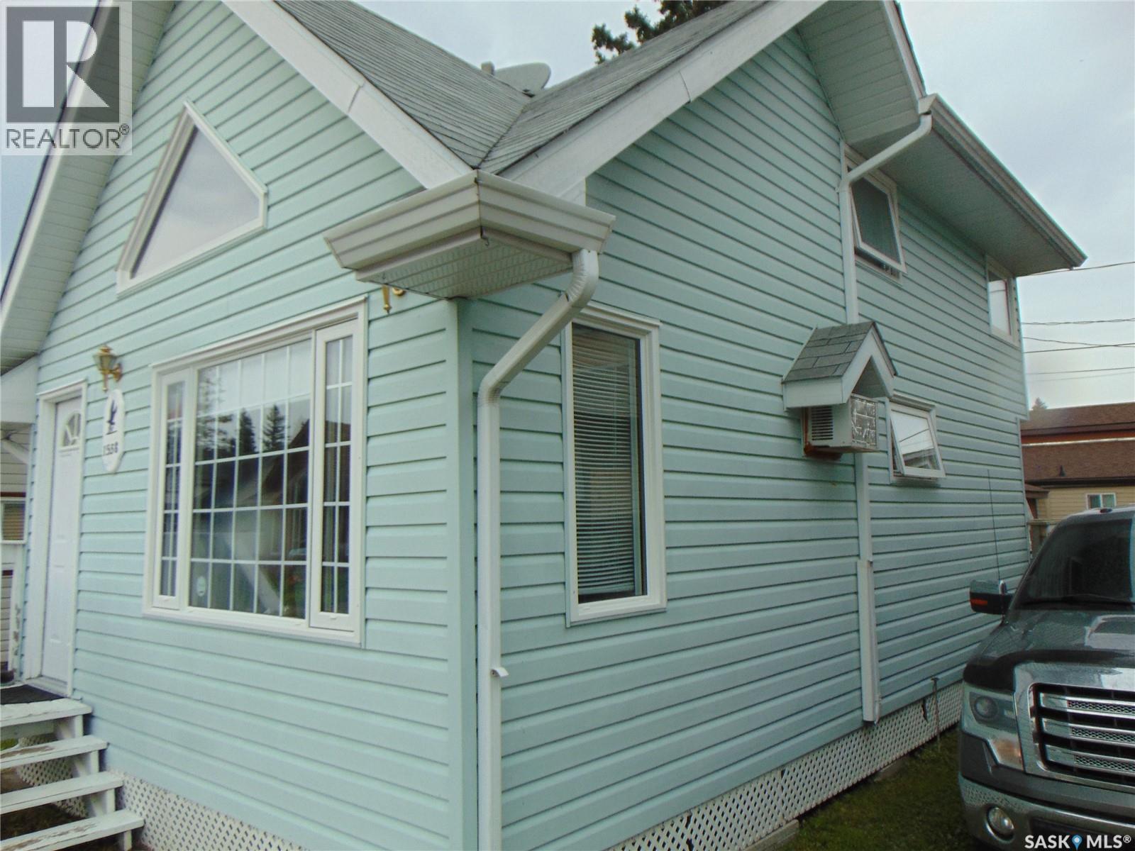 1558 Eagle STREET — photo 2