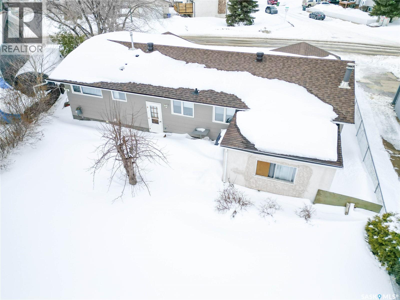 2858 Dunn DRIVE - Image 3