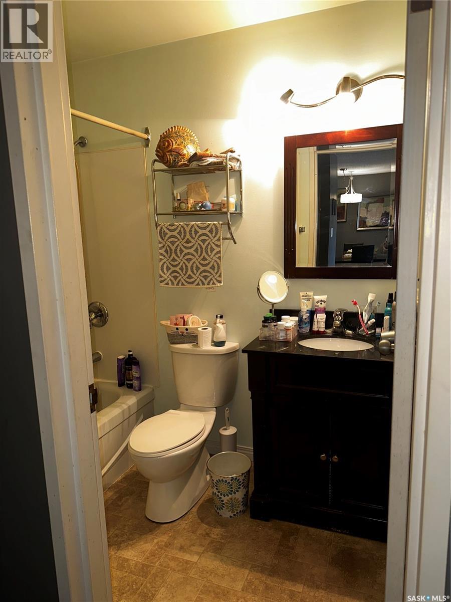 302 1808 Eaglesham AVENUE — photo 7