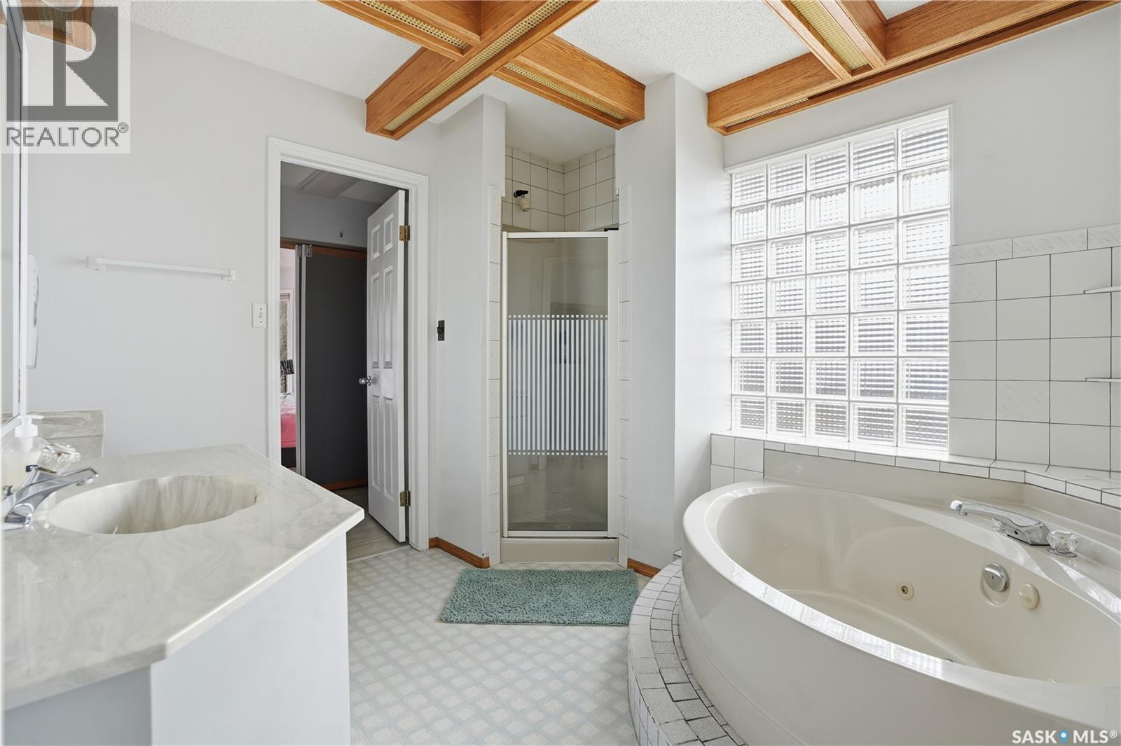 10 MEADOW BAY - 34