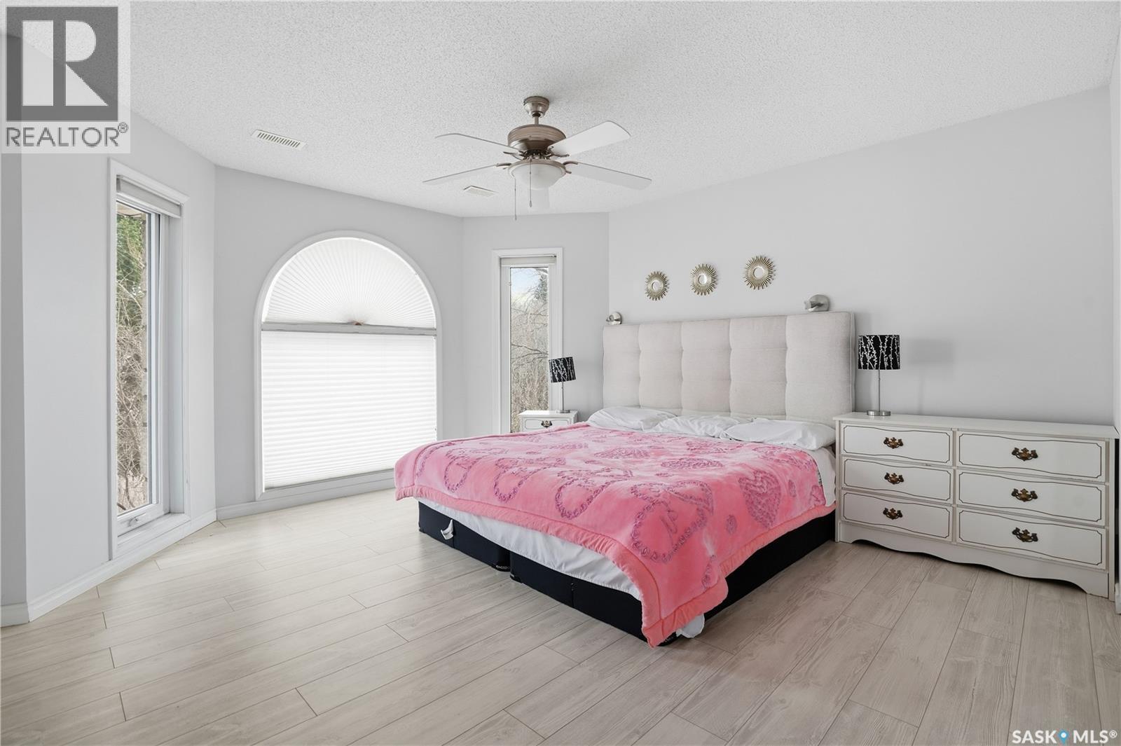 10 MEADOW BAY - 31