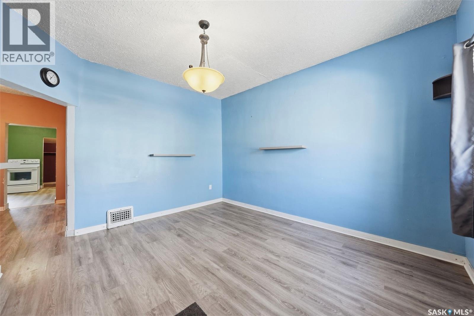 412 H AVENUE S - 5