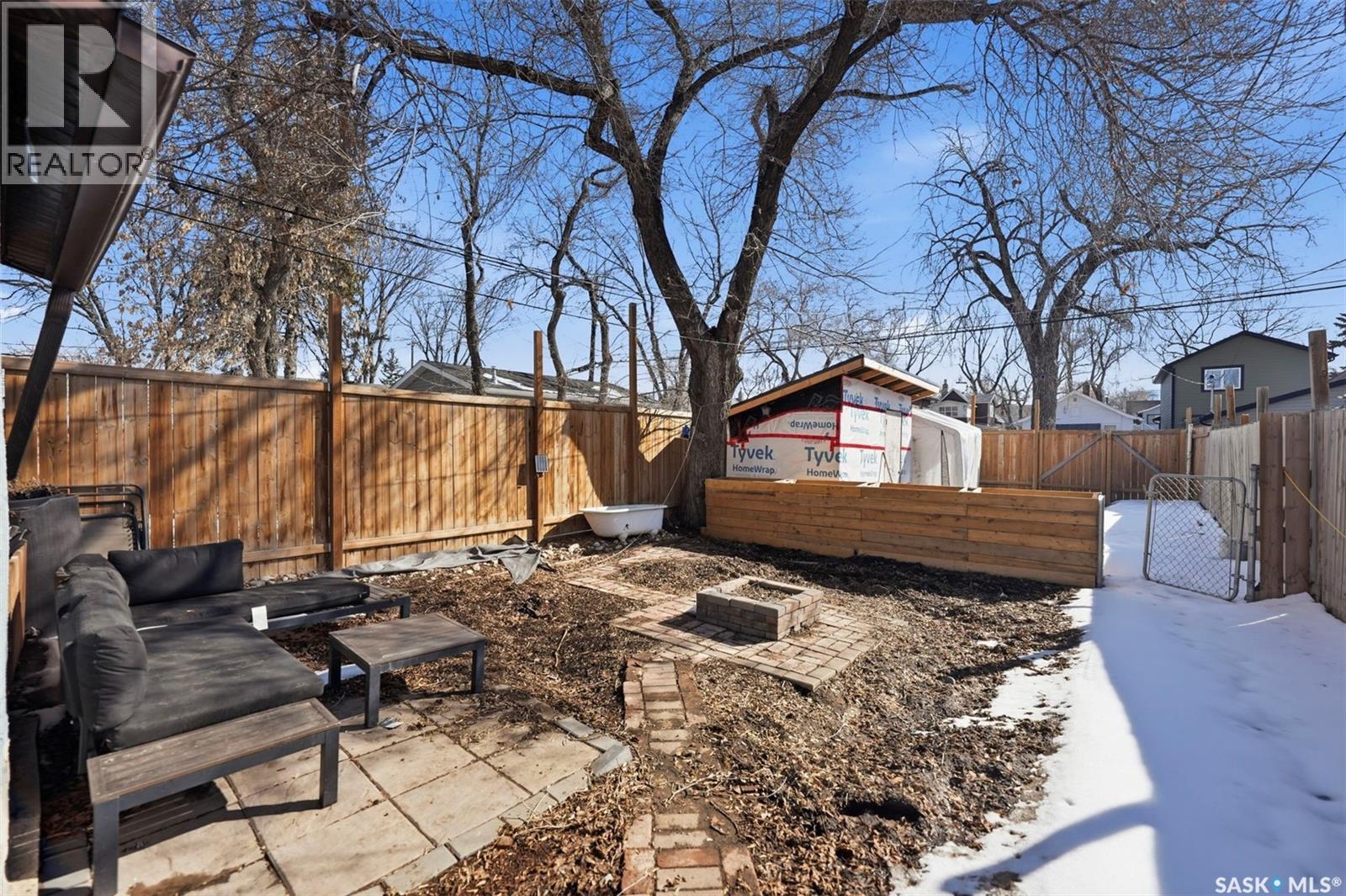 412 H AVENUE S - 18