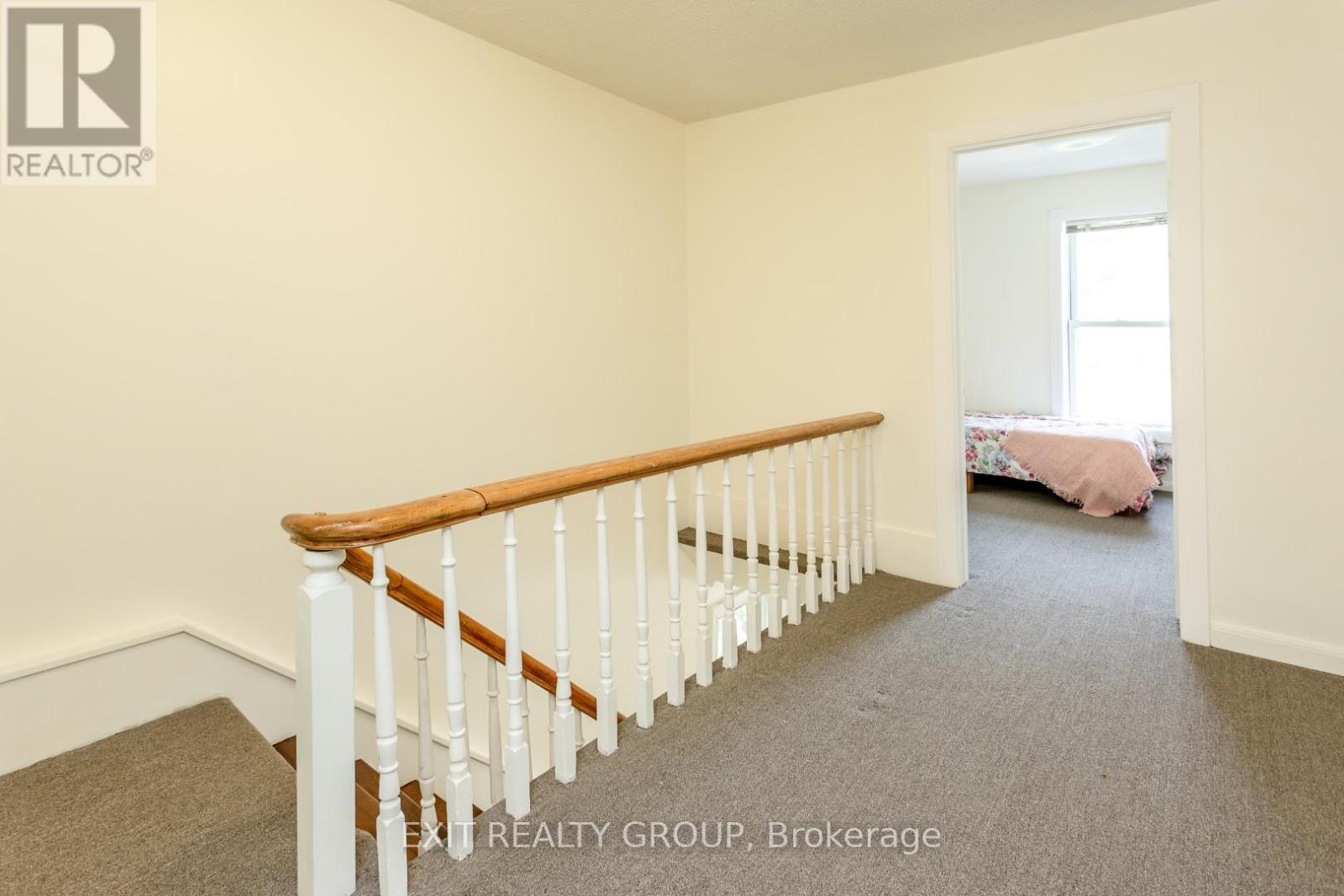 120 LORNE AVENUE - 40