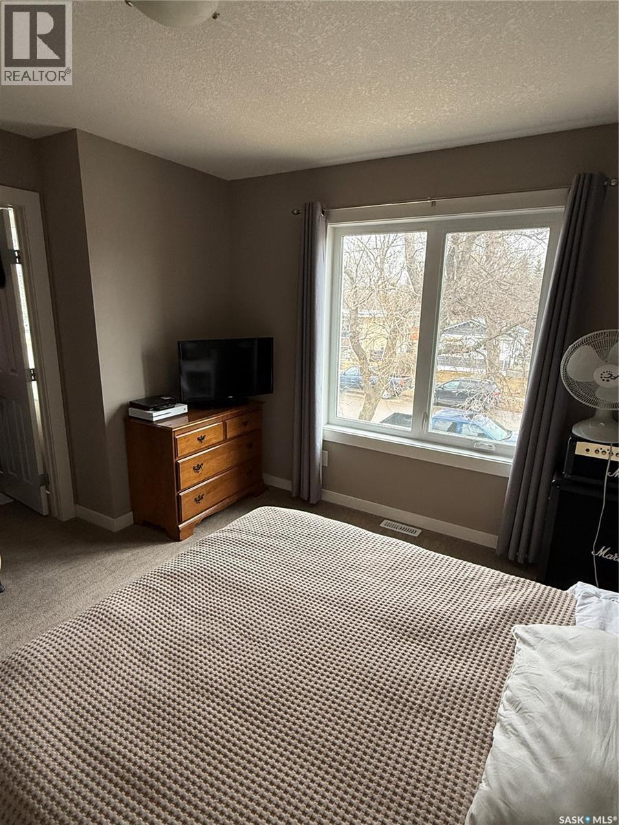 #529 ALEXANDRA STREET - 21