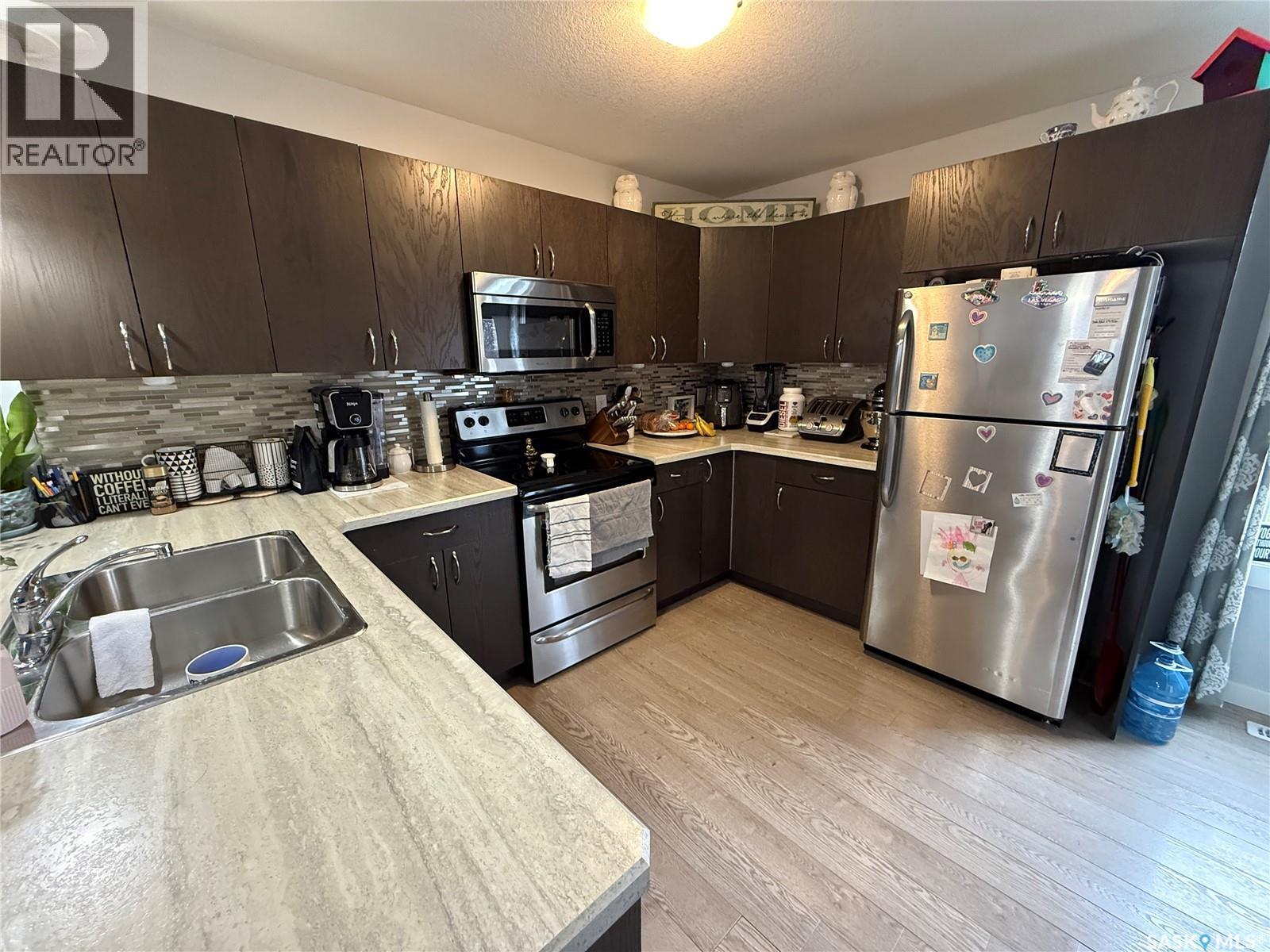 #529 ALEXANDRA STREET - 7