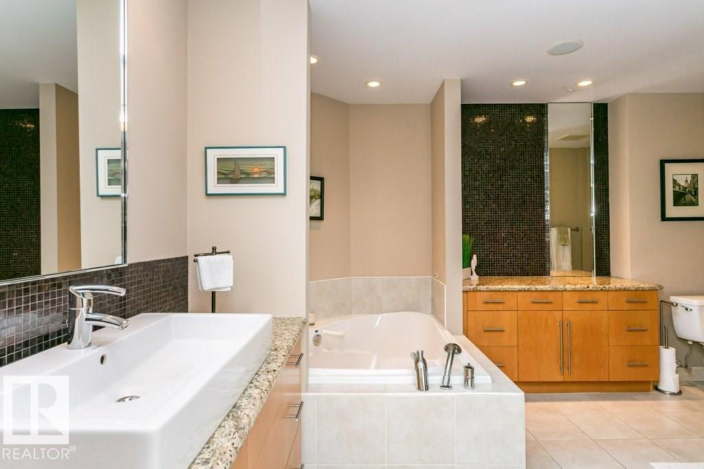 #504 10108 125 ST NW - 32