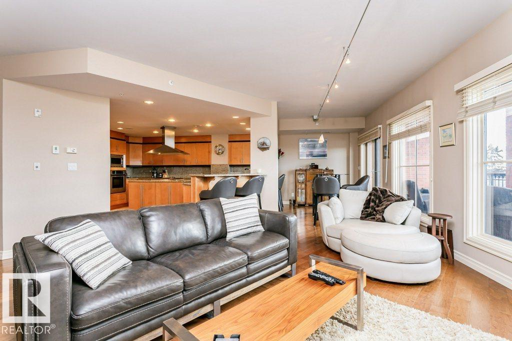 #504 10108 125 ST NW - 19