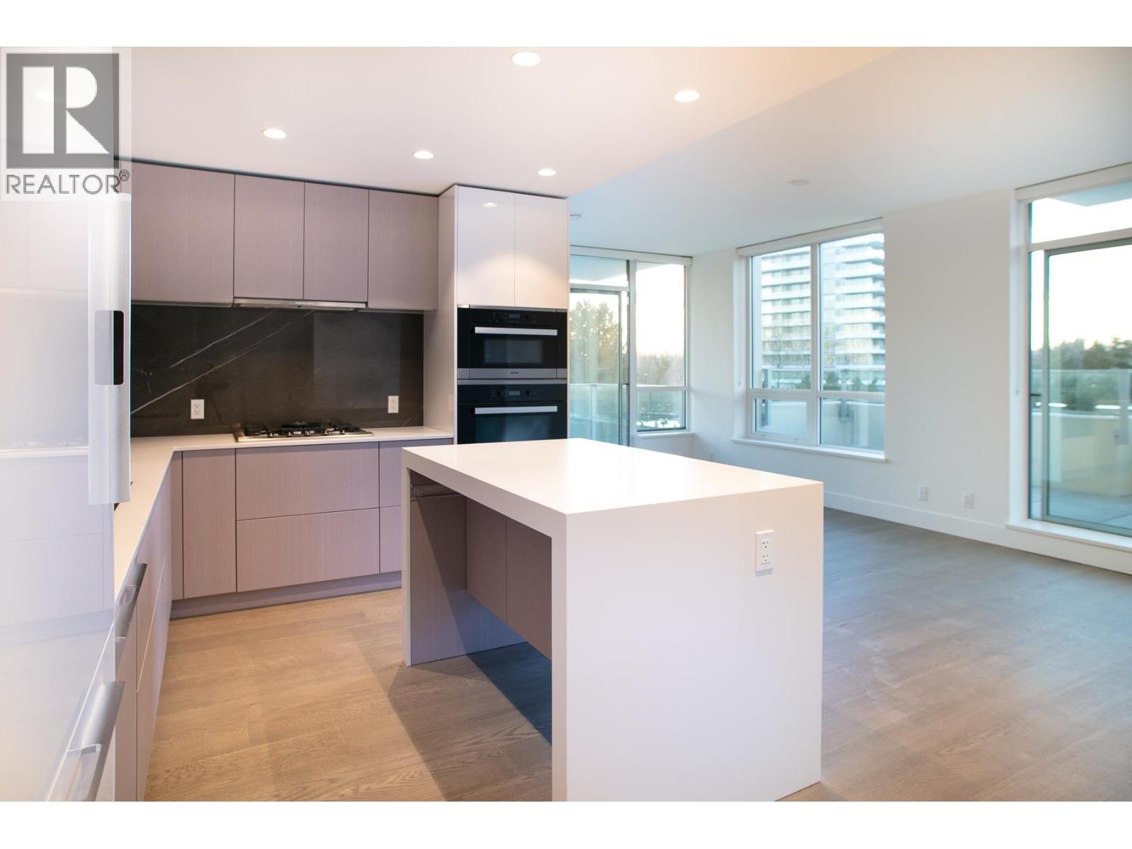 306 1675 LIONS GATE LANE — photo 13