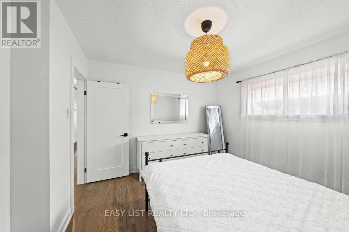 756 DICKENS AVENUE - 20