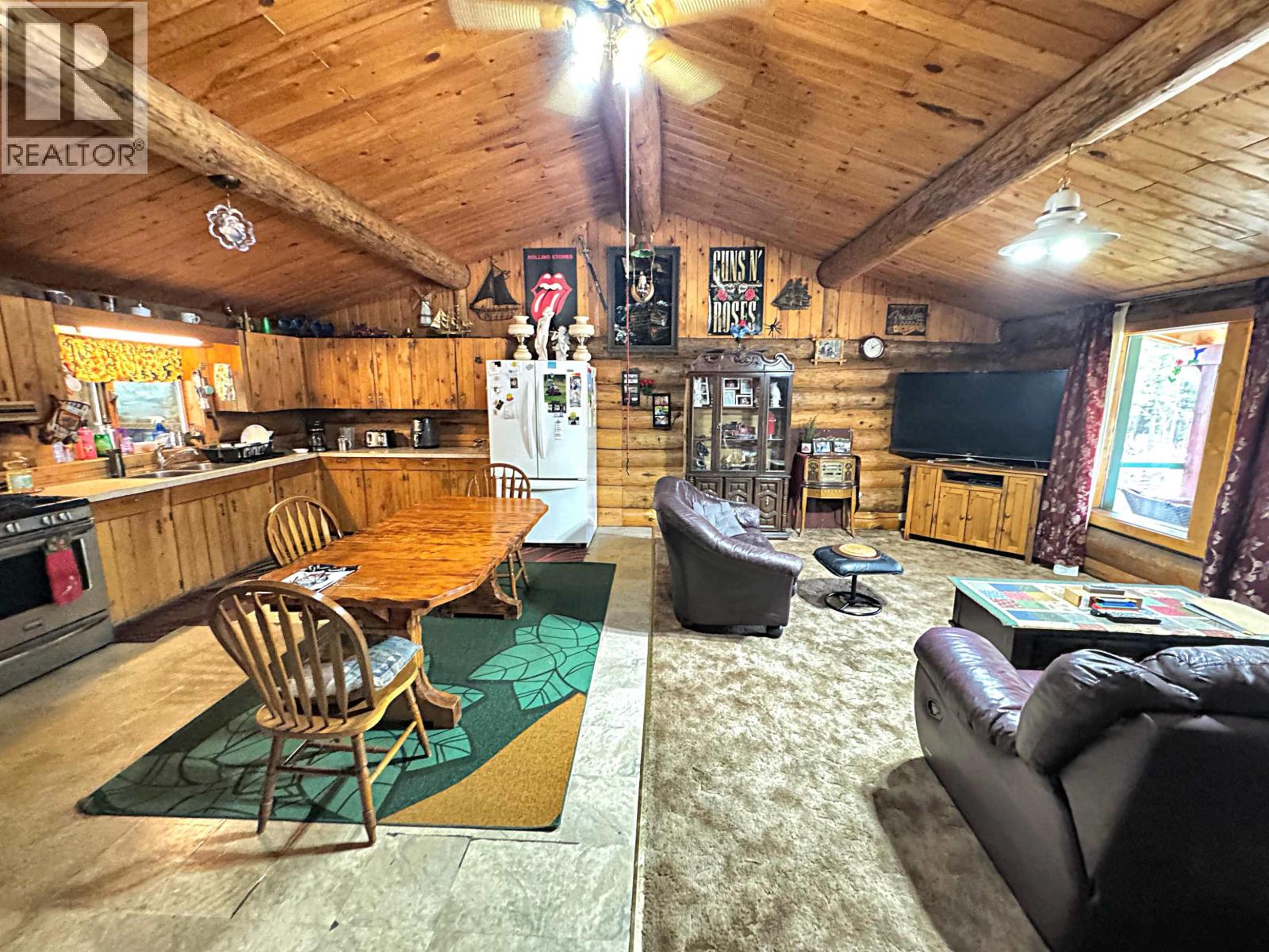 6265 HORSE LAKE ROAD - 5