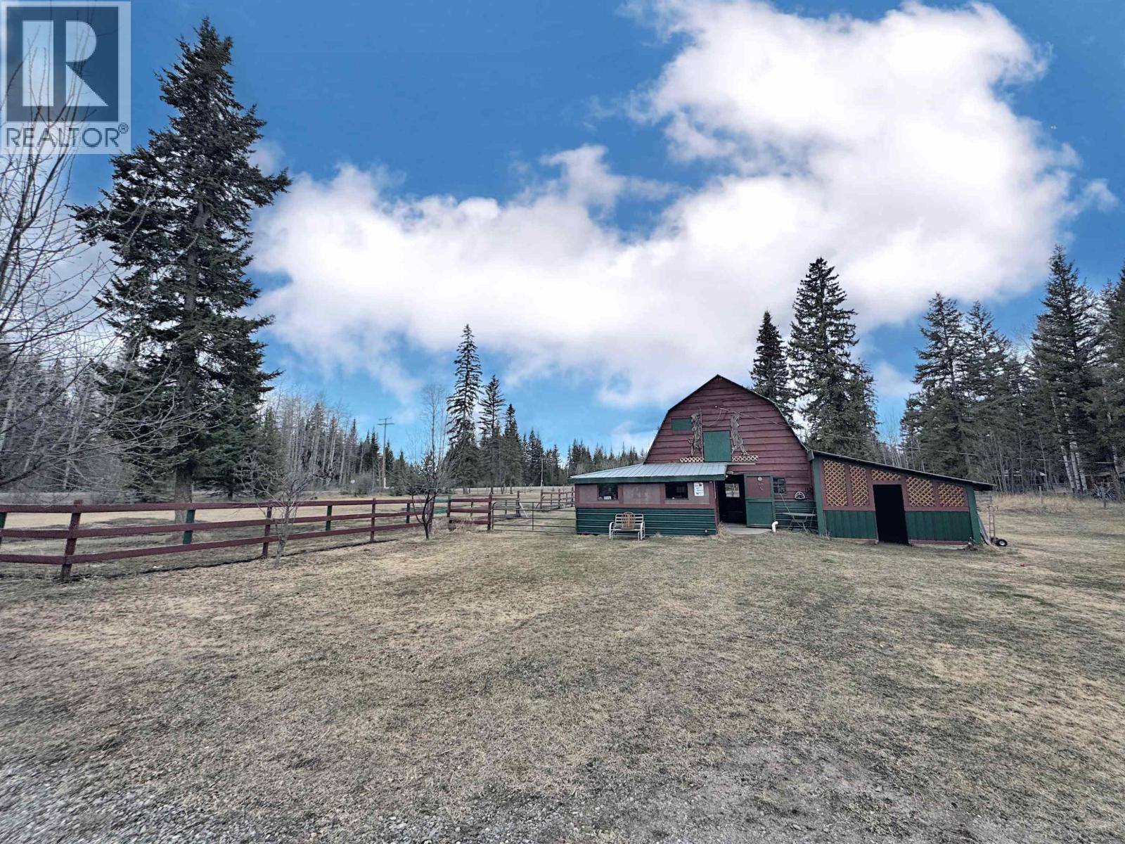 6265 HORSE LAKE ROAD - 21