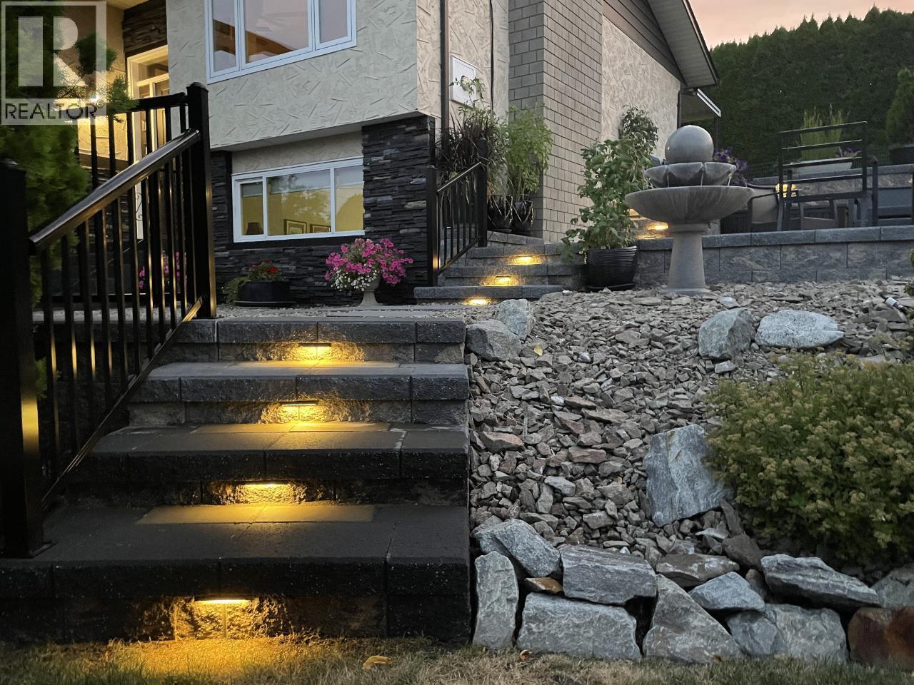 12612 REYNOLDS Avenue, Summerland